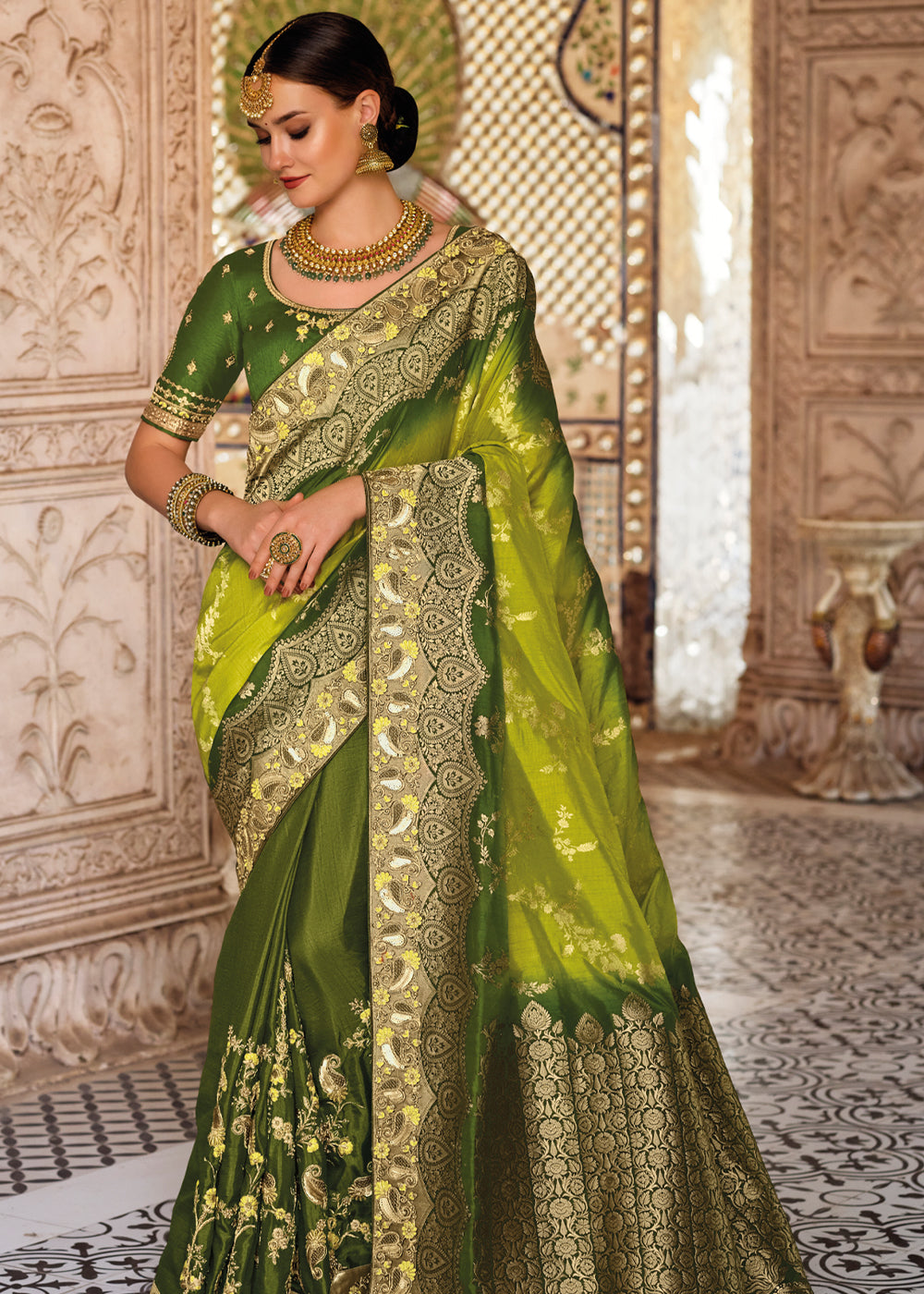 Buy MySilkLove Fern Frond Green Zari Woven Designer Banarasi Saree Online