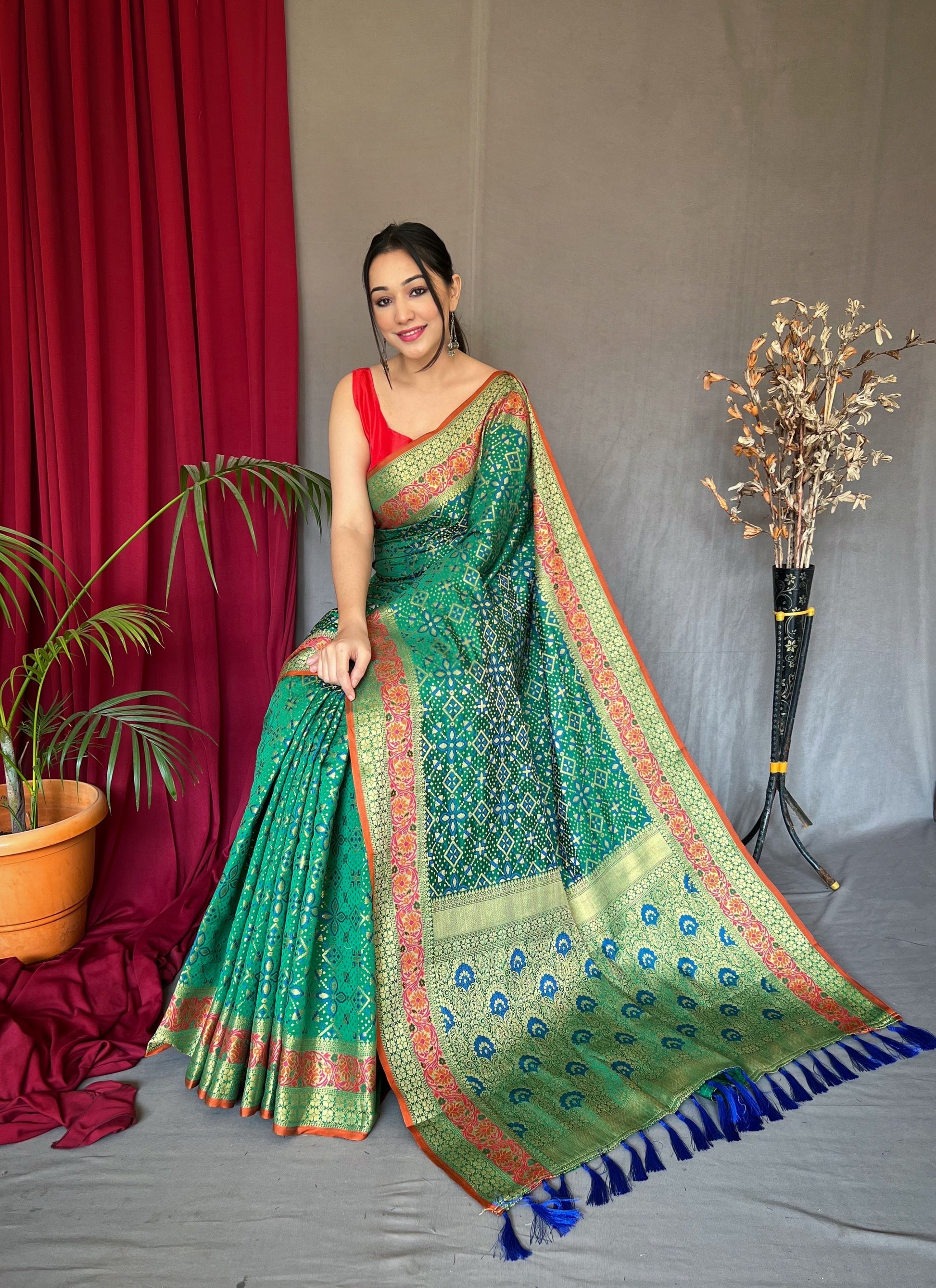 Buy MySilkLove Viridian Green Woven Bandhej Patola Silk Saree Online