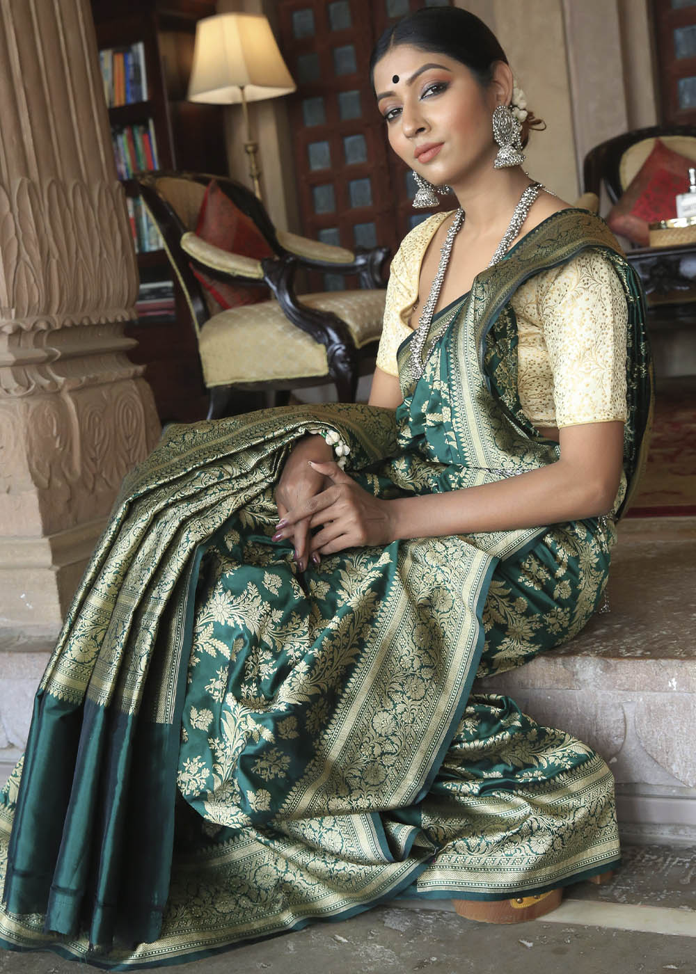 Buy MySilkLove Spectra Green Katan Pure Silk Handwoven Floral Jaal Saree Online