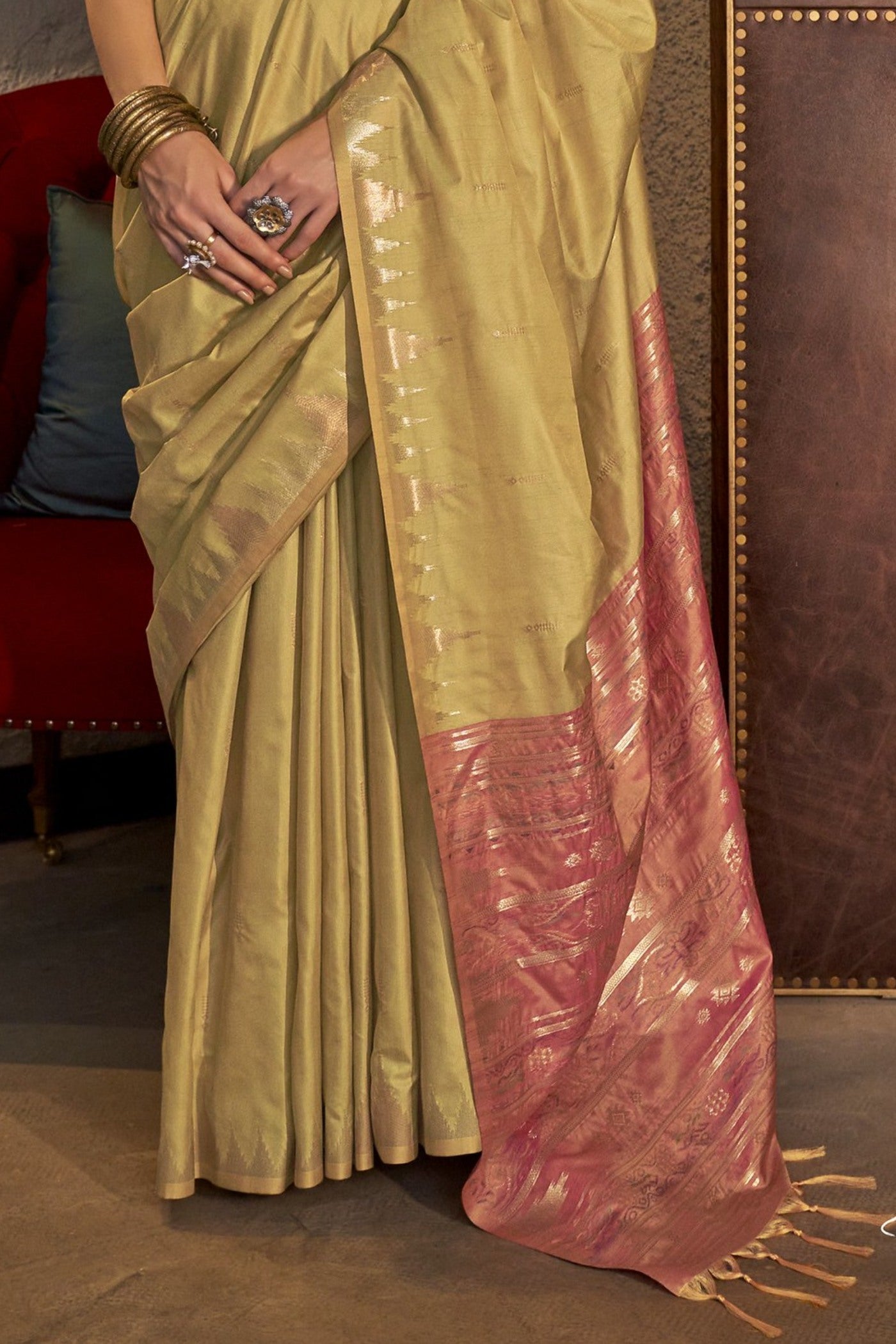 Buy MySilkLove Zest Yellow Woven Linen Saree Online