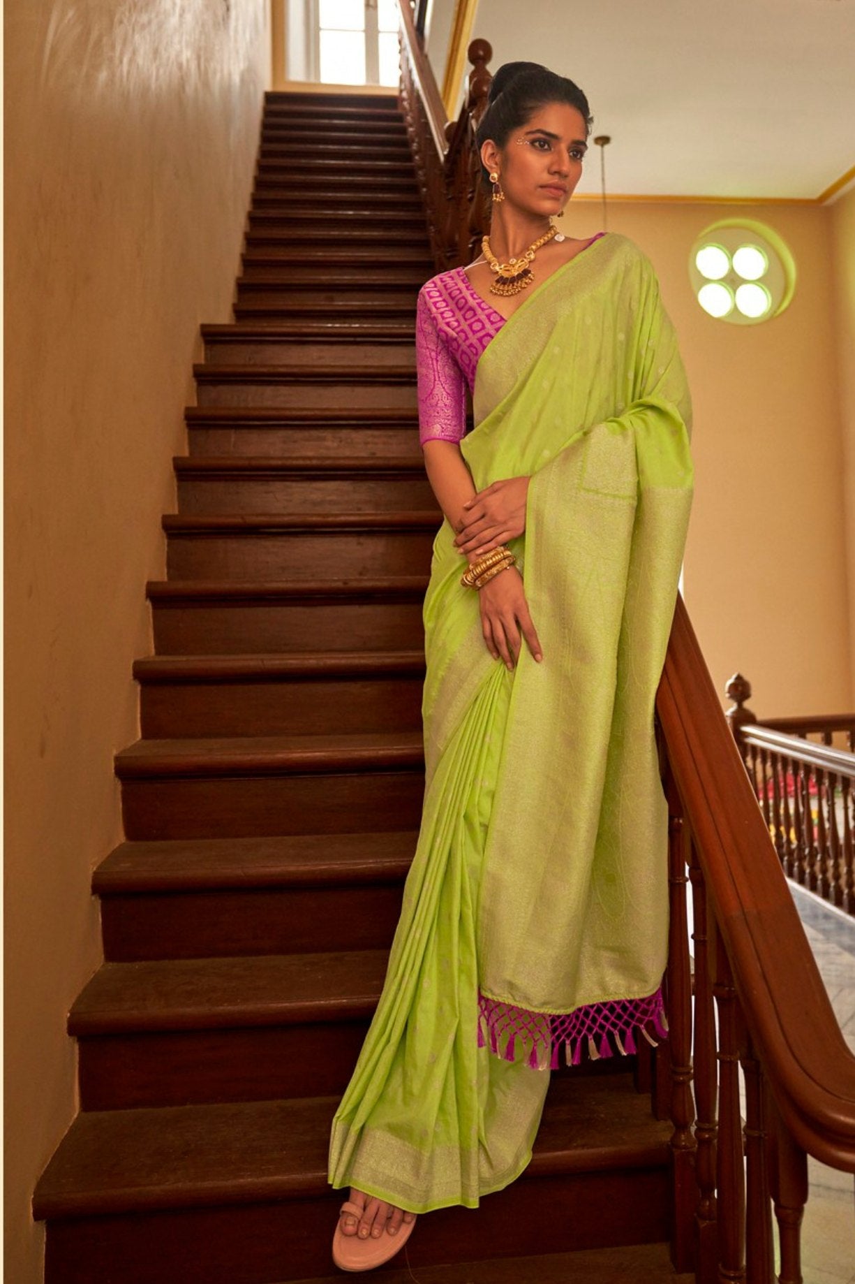 Buy MySilkLove Tacha Green Zari Woven Banarasi Saree Online