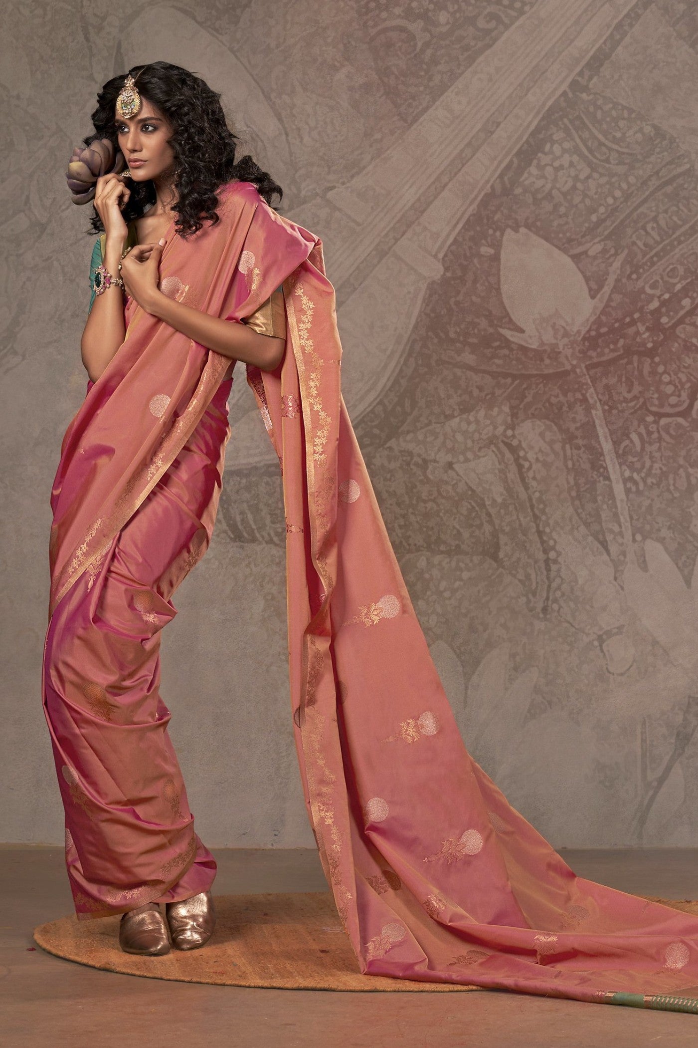 Buy MySilkLove Georgia Peach Two Tone Banarasi Handloom Saree Online