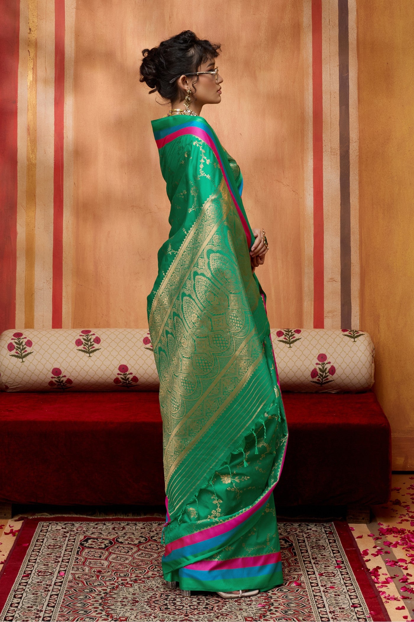 Buy MySilkLove Meadow Green Handloom Satin Soft Silk Saree Online
