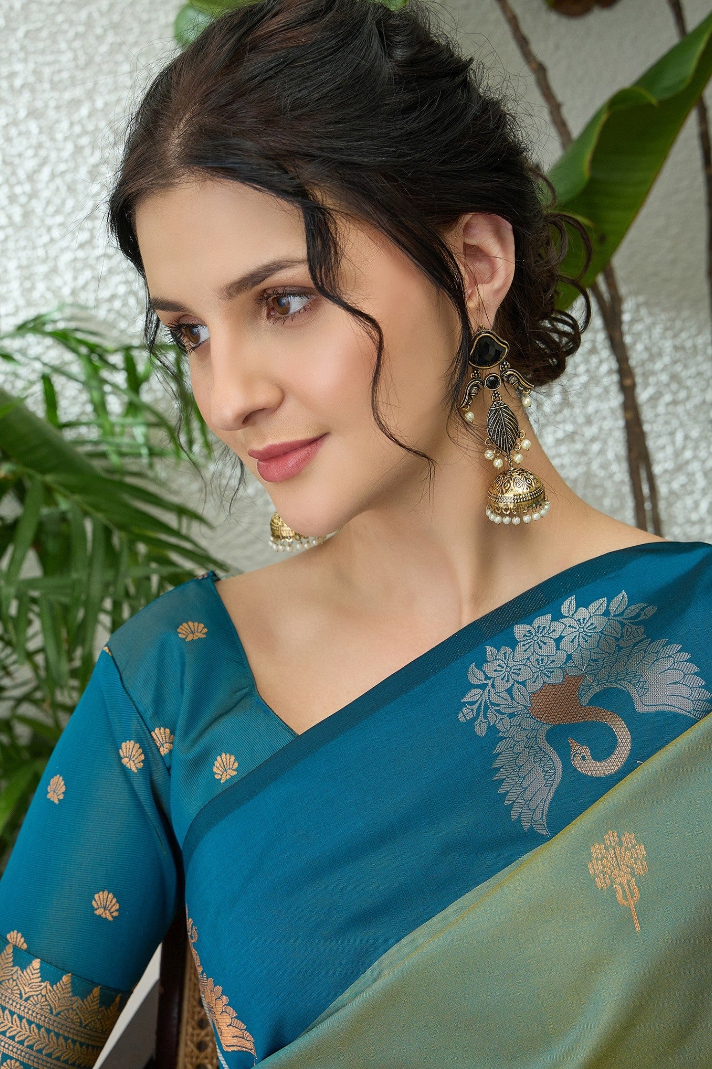 Buy MySilkLove Artichoke Green Banarasi Handloom Soft Silk Saree Online