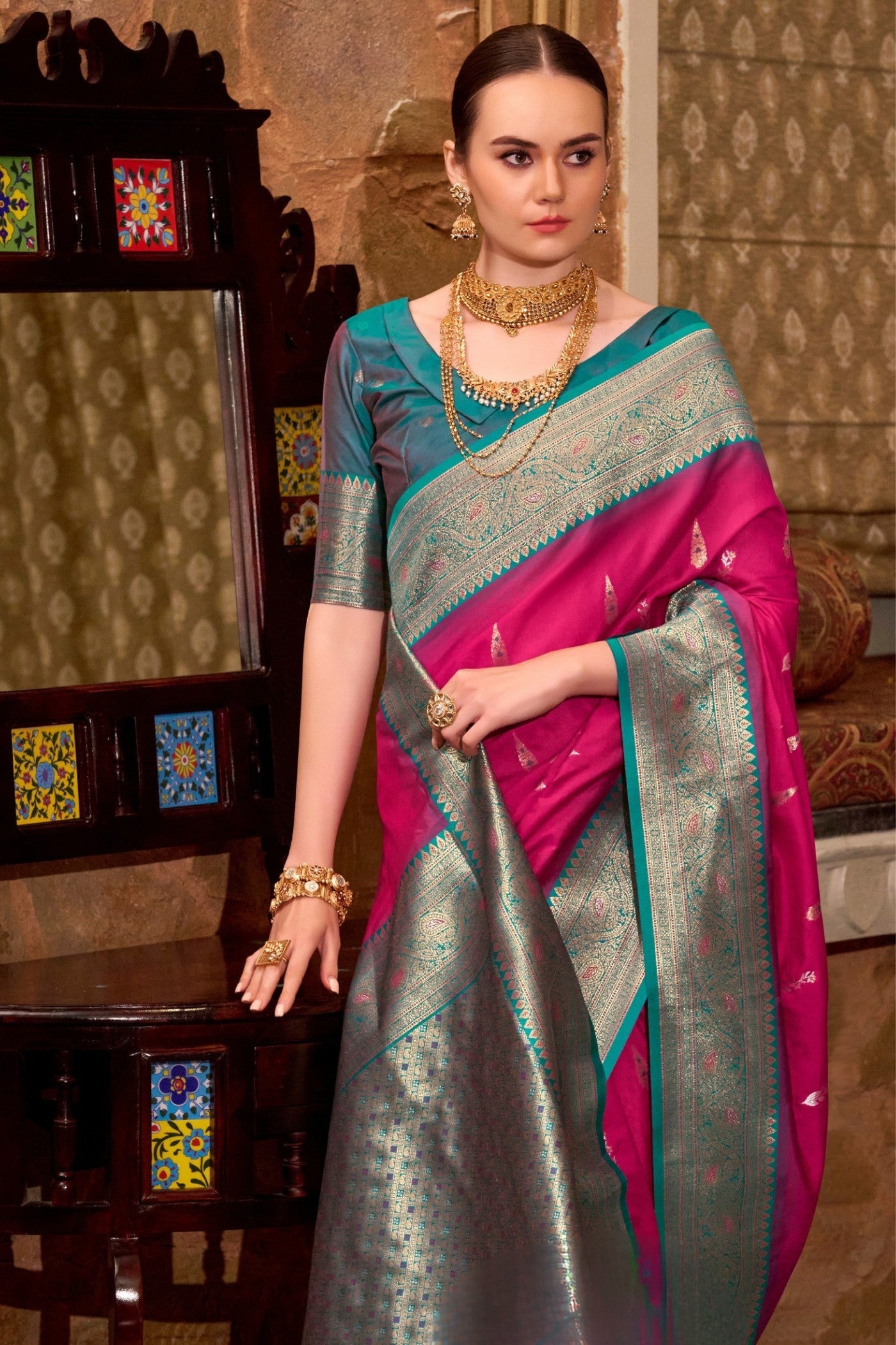 Buy MySilkLove Ultra Pink Woven Banarsi Saree Online