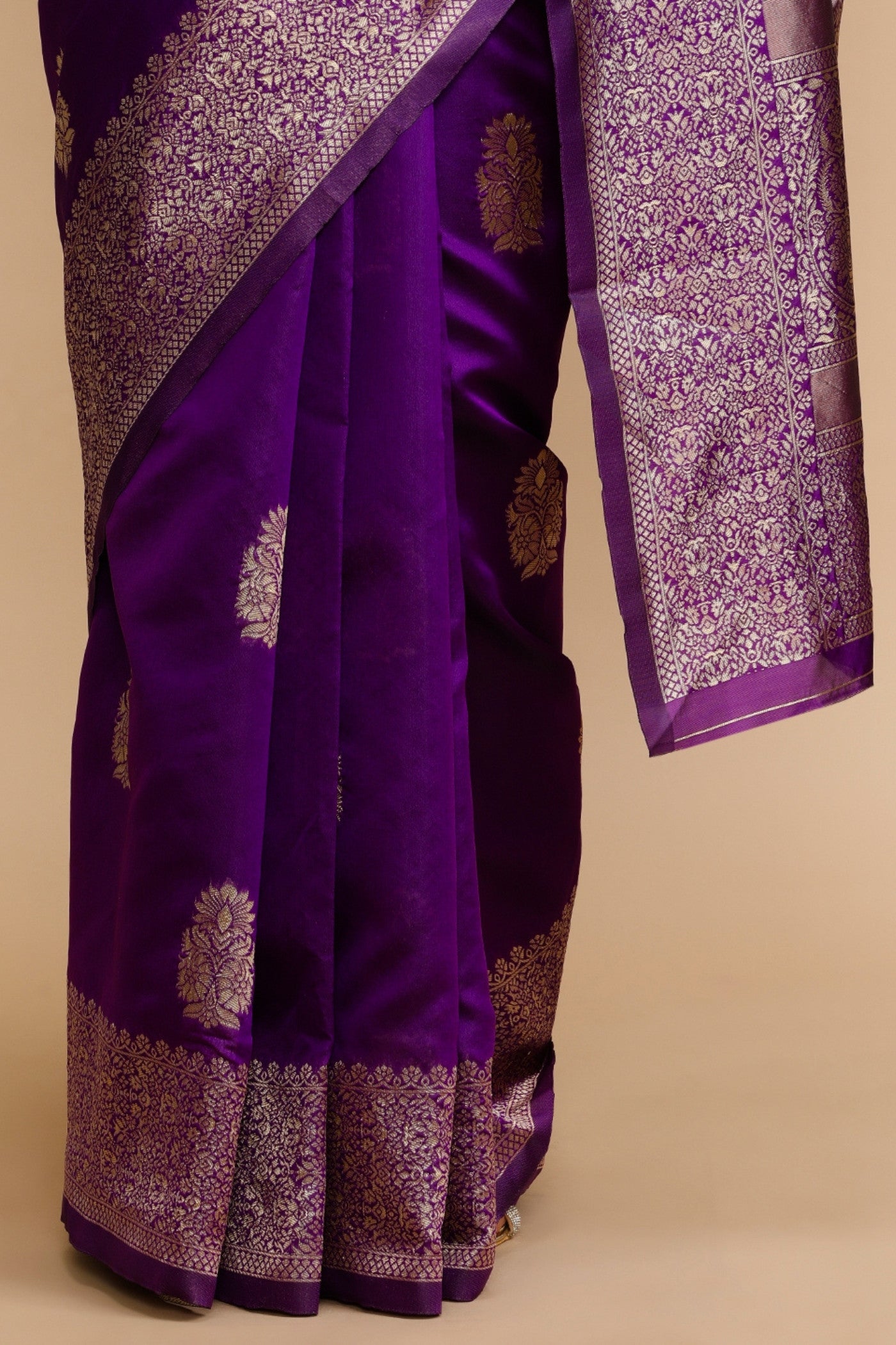 Buy MySilkLove Jasmine Purple Woven Jacquard Lichi Silk Saree Online