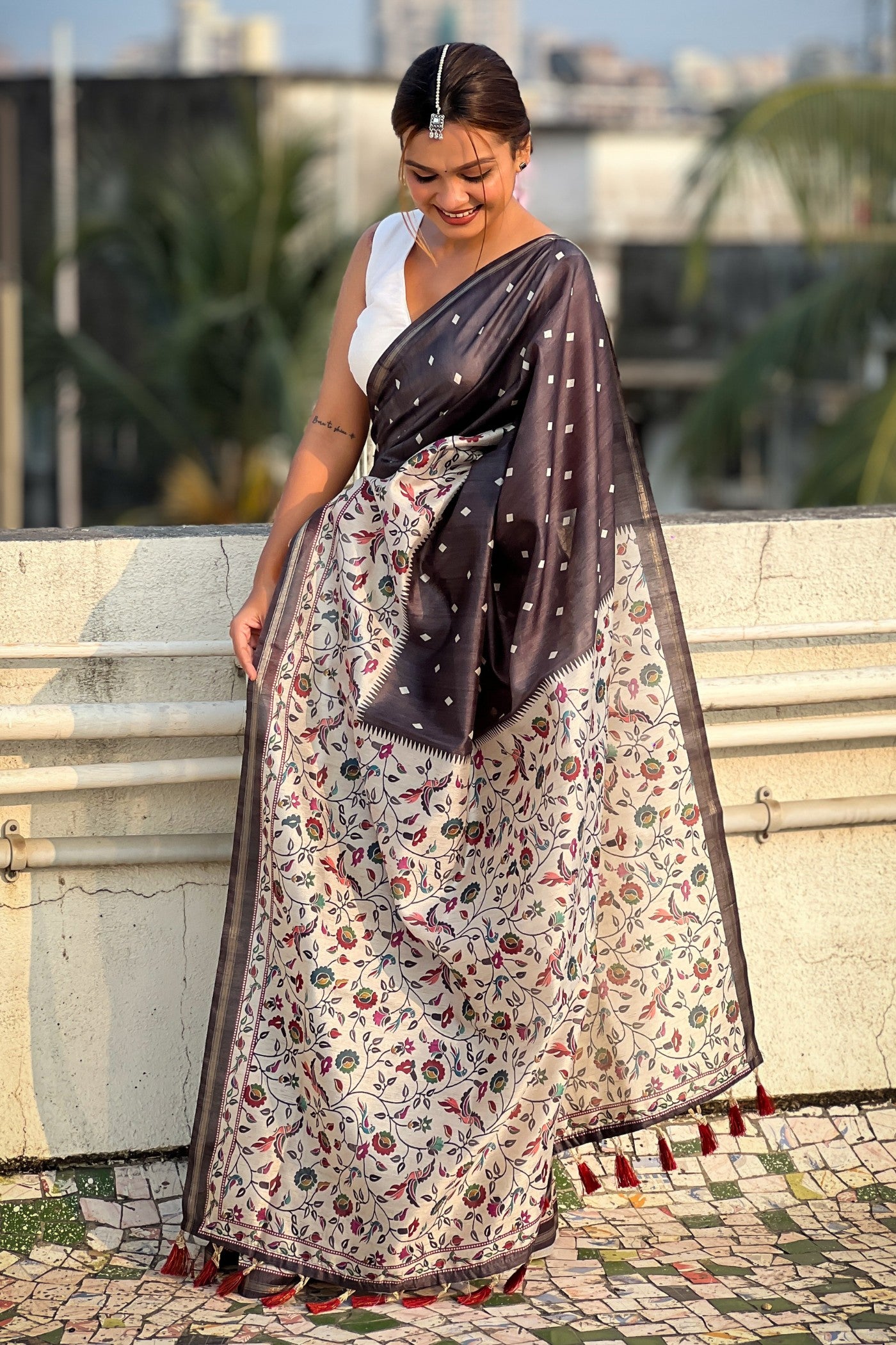 Buy MySilkLove Coral Black Floral Printed Kalamkari Saree Online