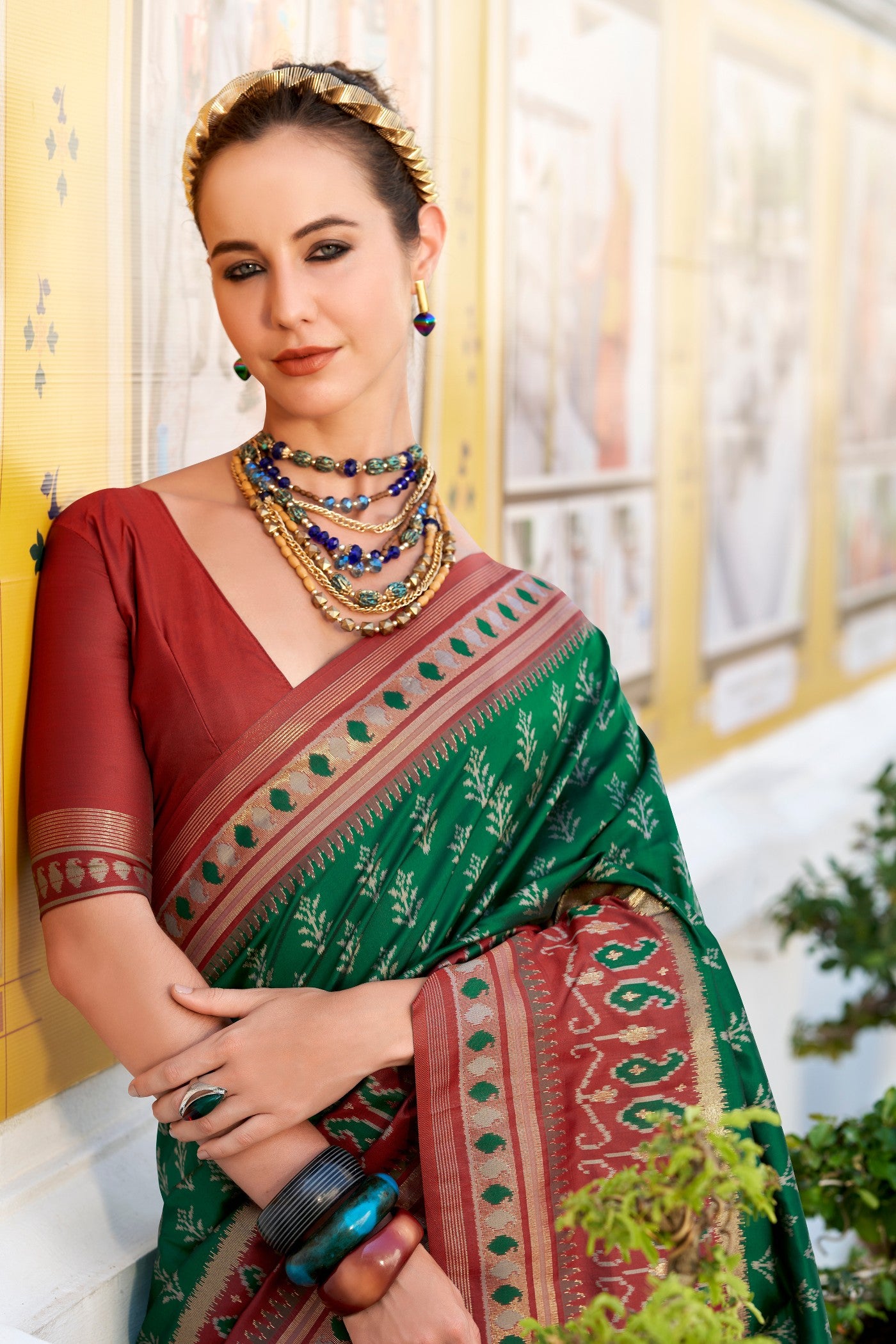 Buy MySilkLove Como Green Woven Banarasi Saree Online