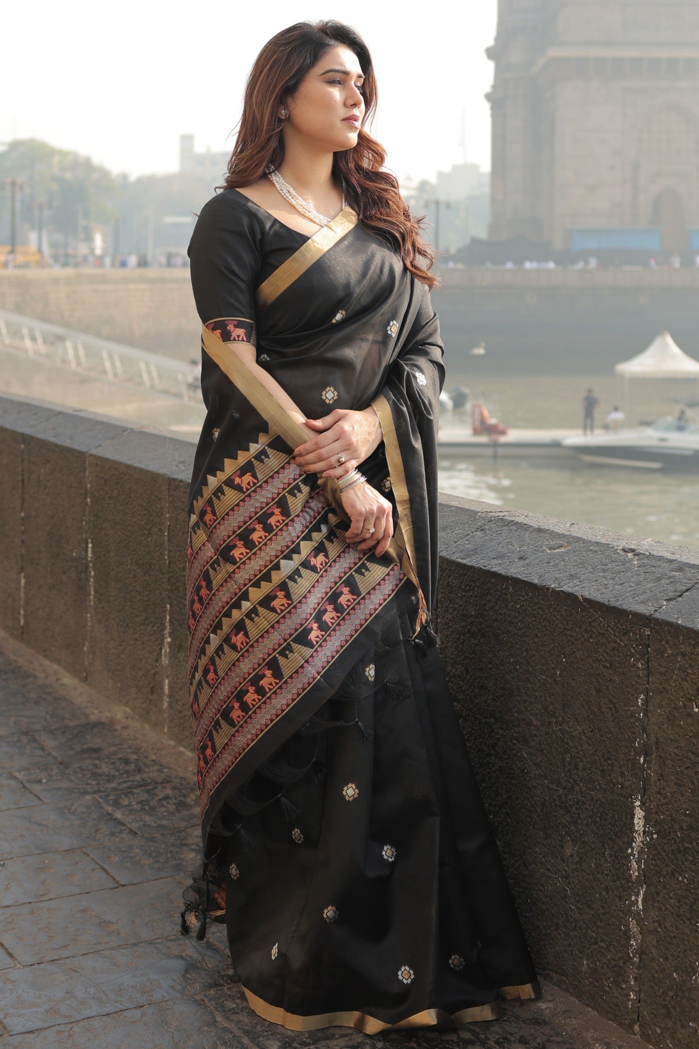 Buy MySilkLove Jade Black Tussar Handloom Silk Saree Online