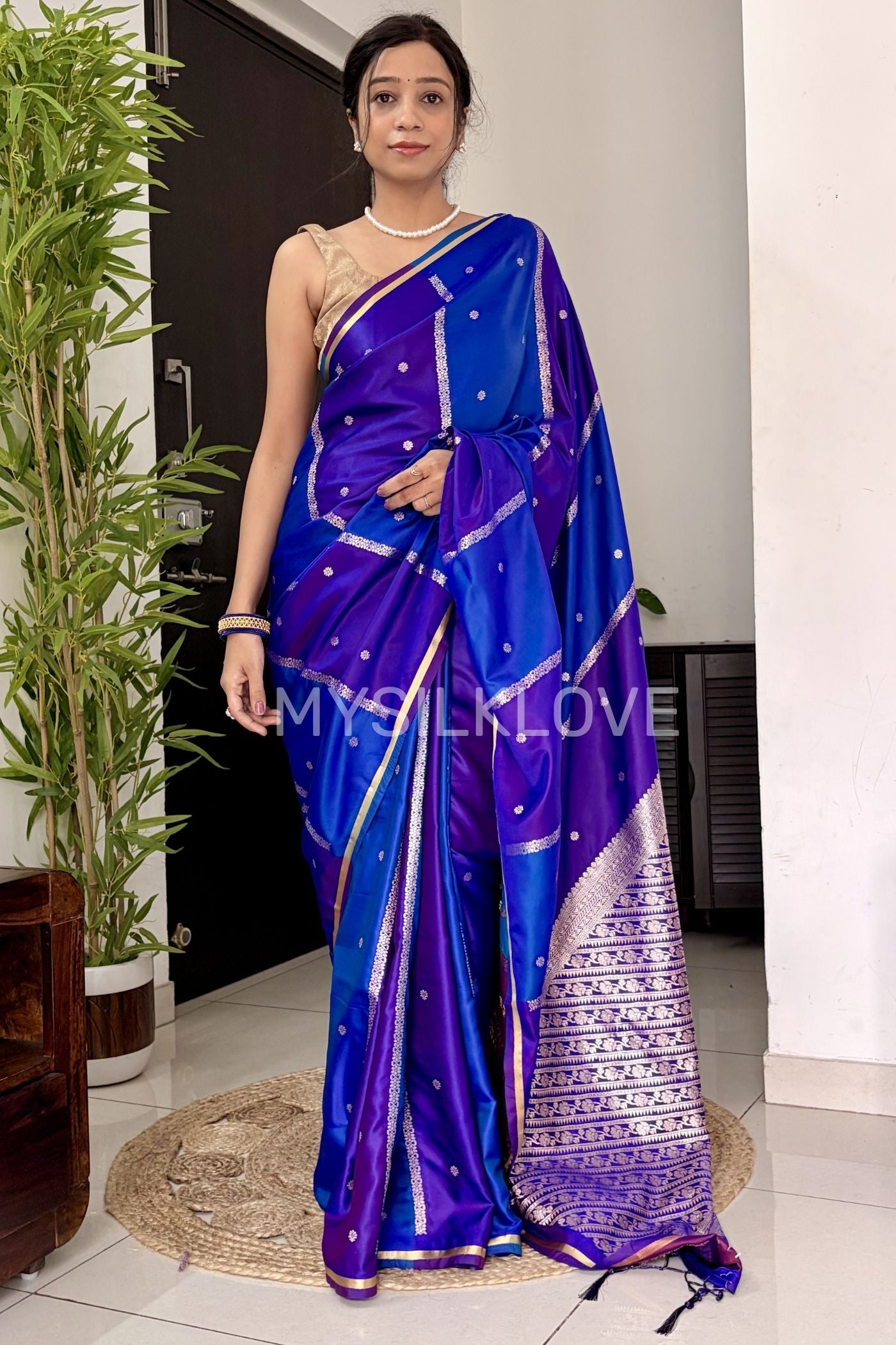 Buy MySilkLove Dark Blue Handloom Rangkat Banarasi Satin Silk Saree Online