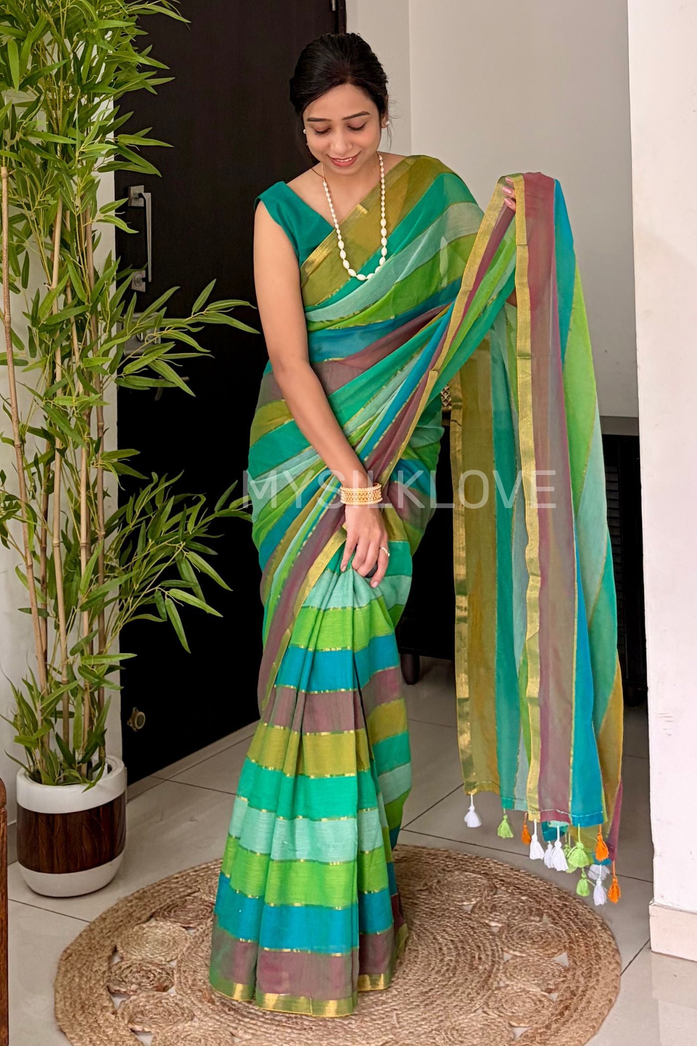Buy MySilkLove Asparagus Green Pure Mul Mul Cotton Zari Woven Saree Online