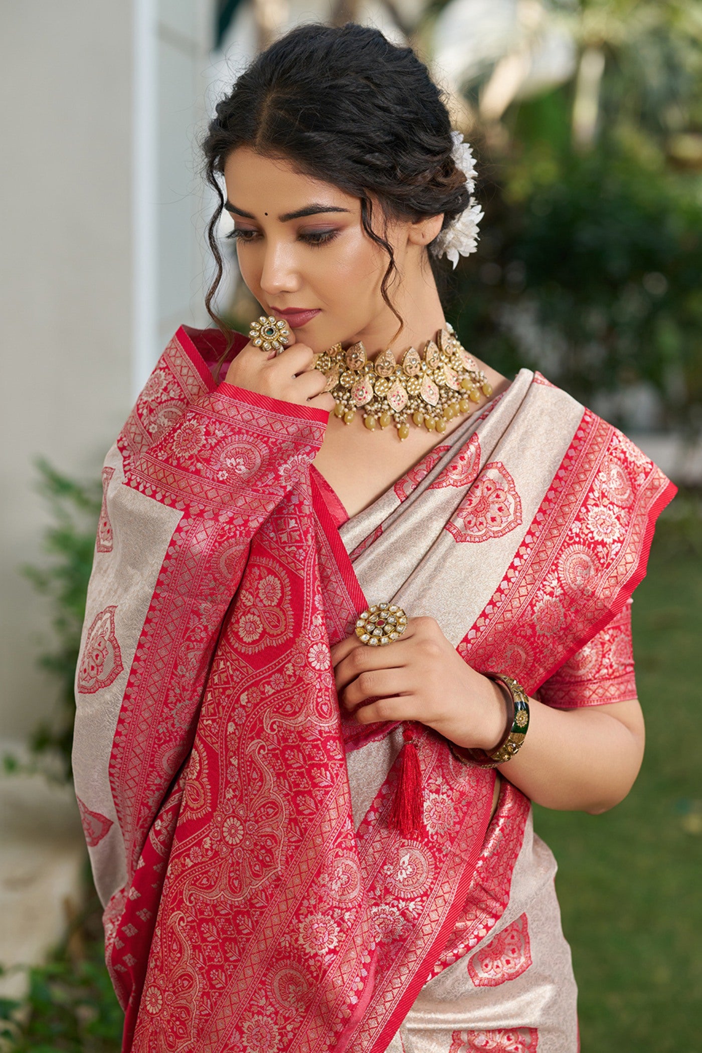 Buy MySilkLove Misty Cream and Pink Woven Banarasi Saree Online