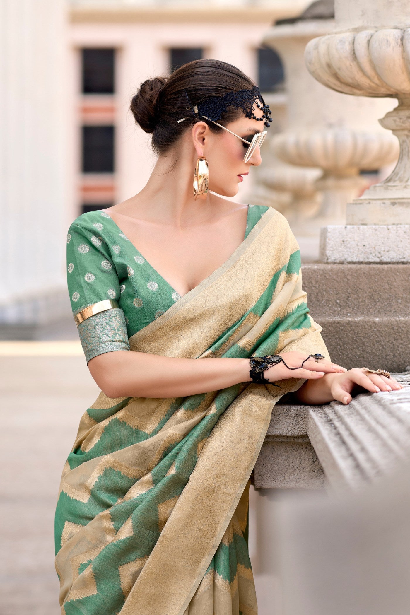 Buy MySilkLove Cactus Green Woven Linen Cotton Saree Online