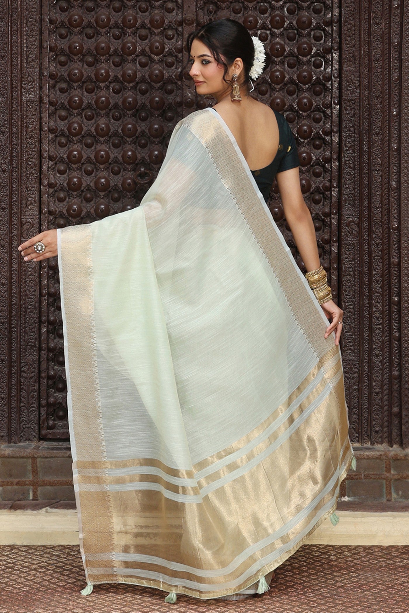 Buy MySilkLove Pistachio Green Woven Cotton Saree Online