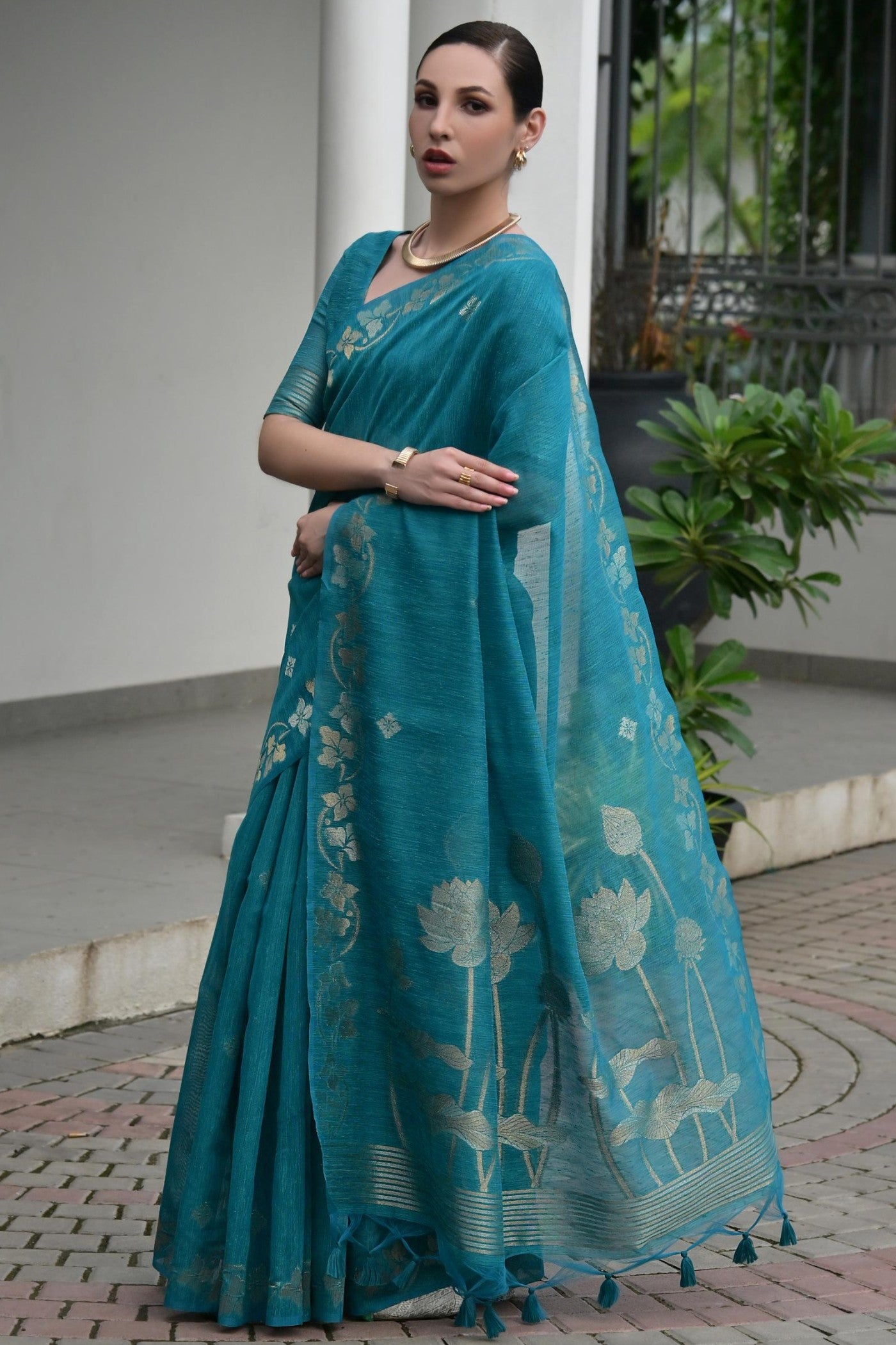 Buy MySilkLove Cybister Blue Floral Linen Silk Saree Online