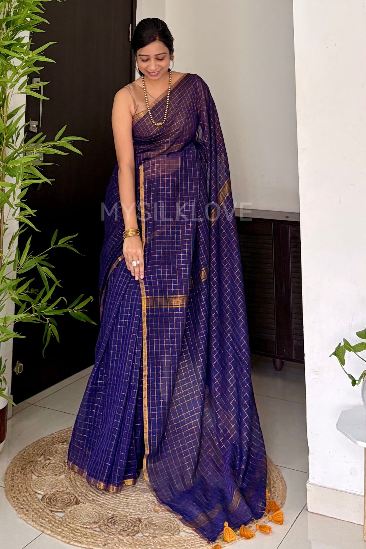 Buy MySilkLove Navy Blue Mul Mul Cotton Checks Pattern Zari Woven Saree Online