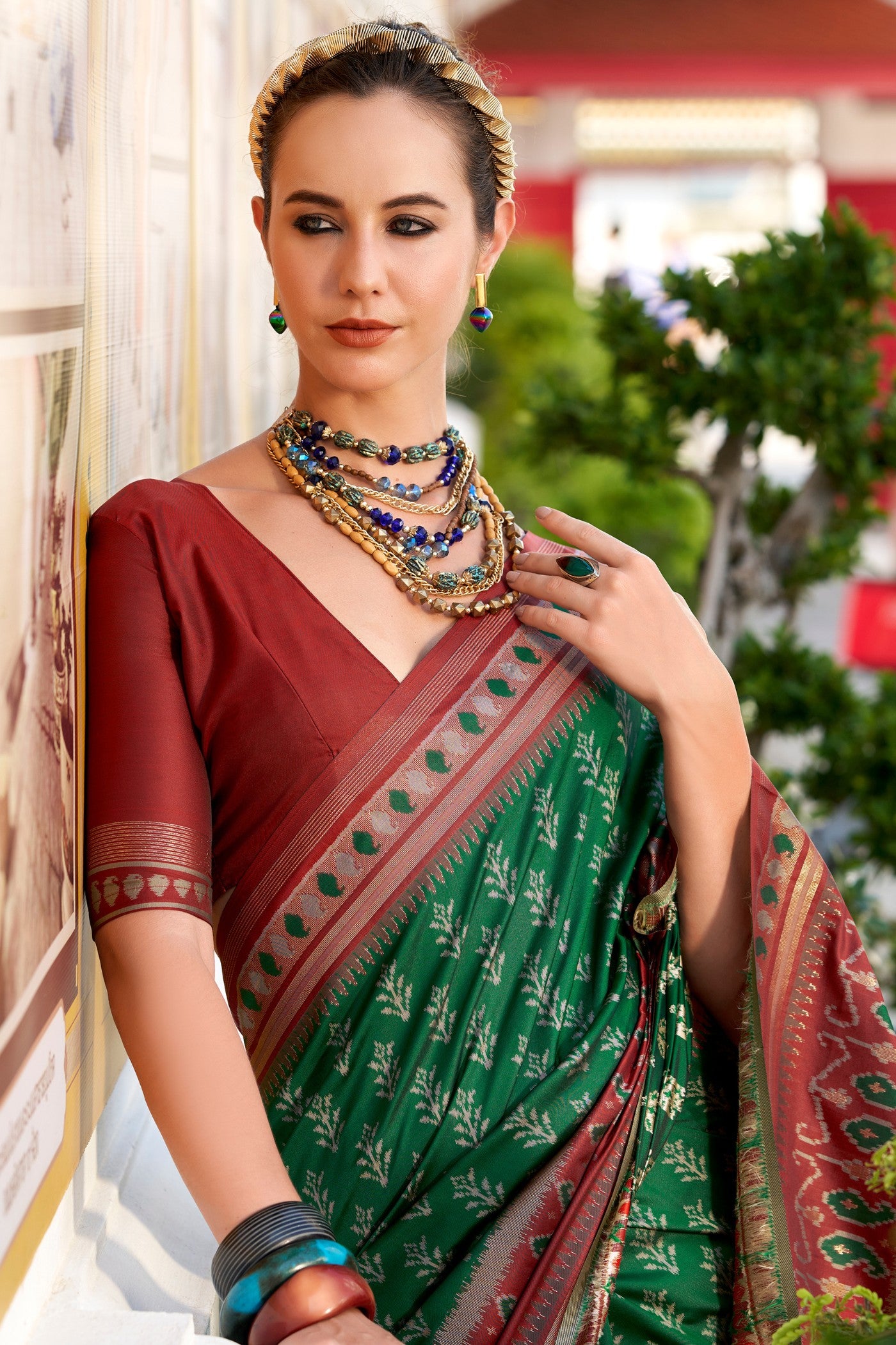 Buy MySilkLove Como Green Woven Banarasi Saree Online