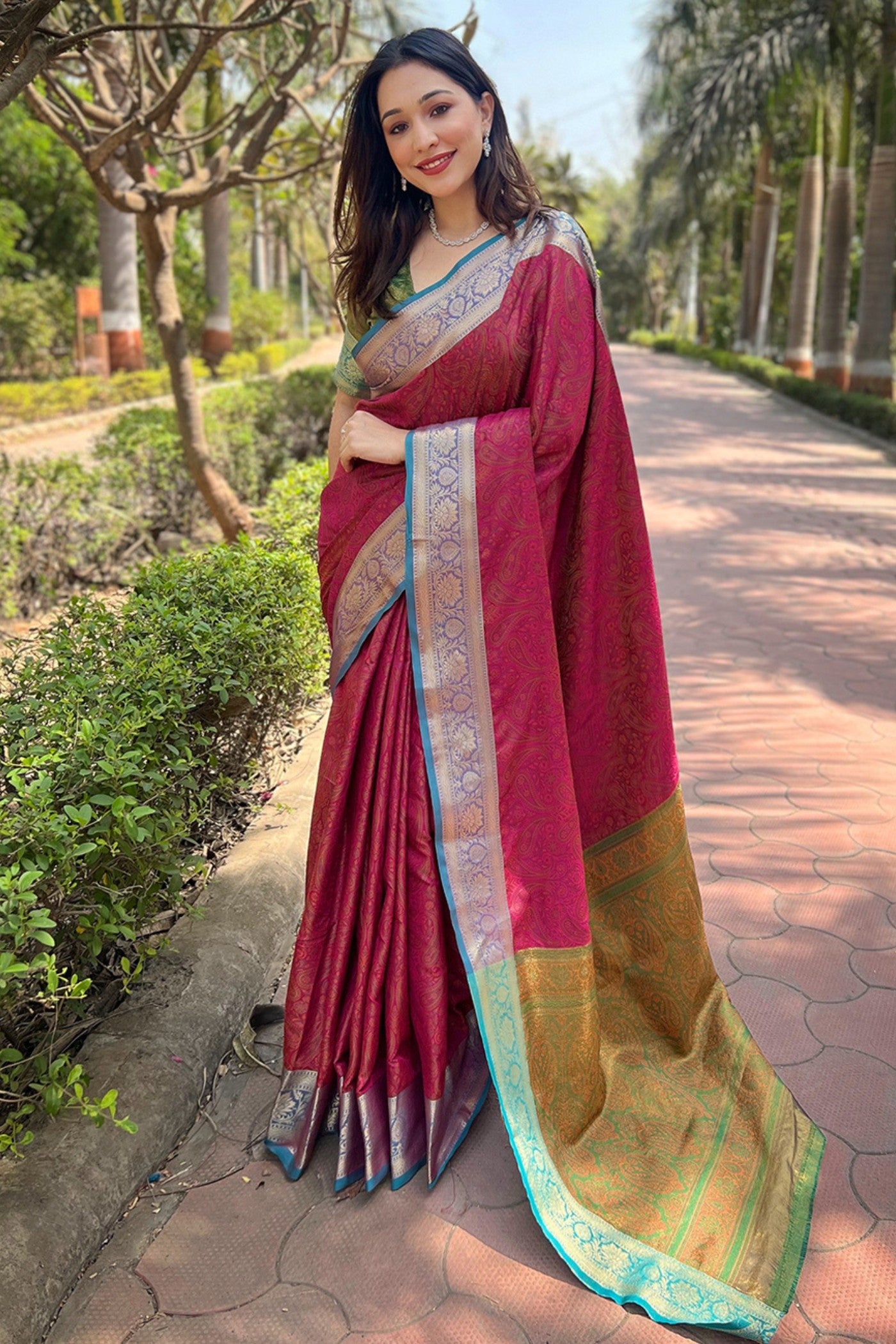 Buy MySilkLove Crown Of Thorns Brown Woven Banarasi Saree Online