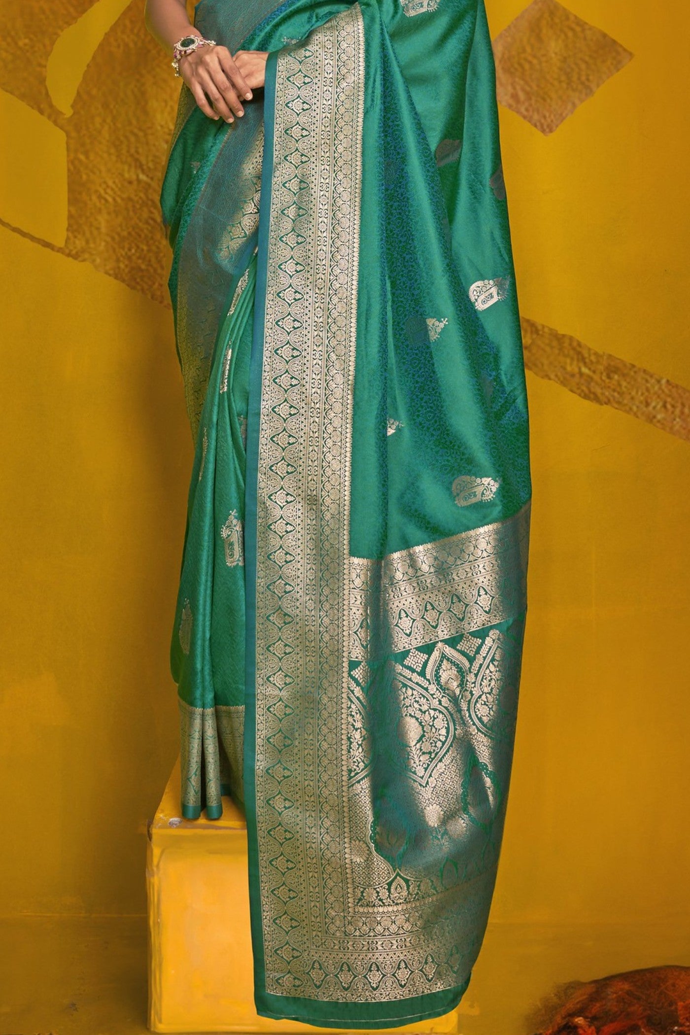 Buy MySilkLove Spring Green Banarasi Handloom Silk Saree Online