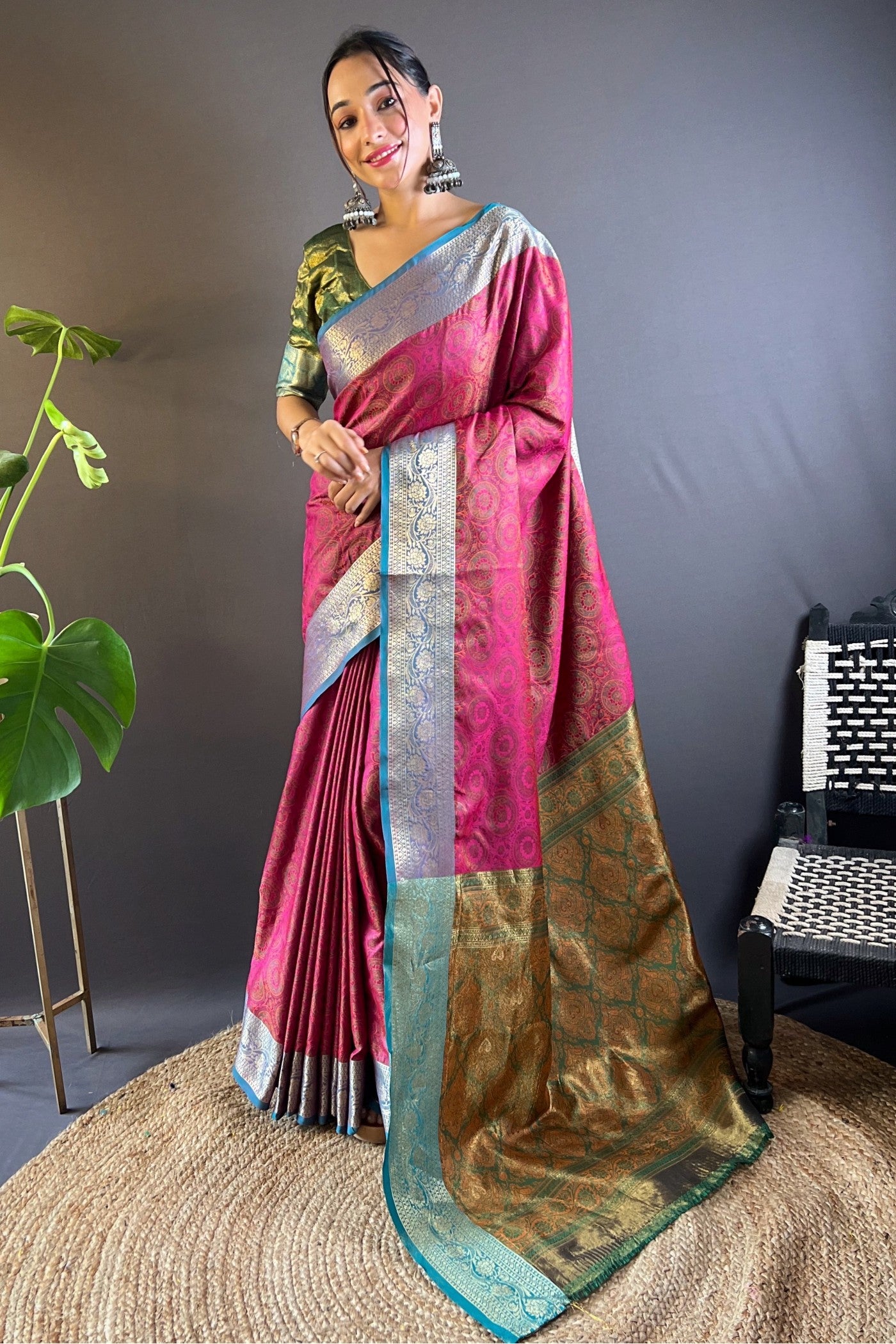 Buy MySilkLove Jazzberry Jam Pink Woven Banarasi Saree Online