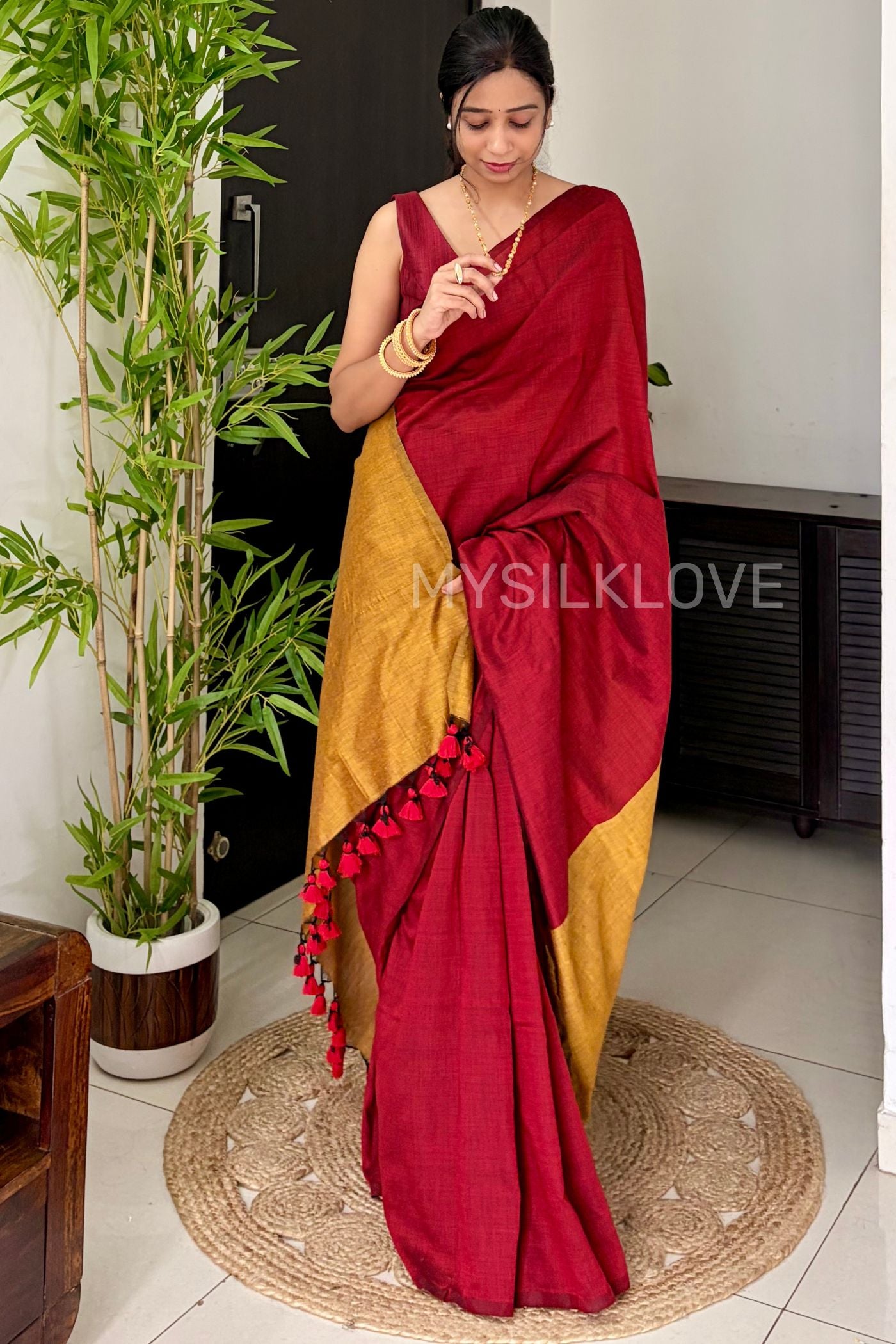 Buy MySilkLove Rich Maroon Handloom Mul Mul Cotton Saree Online