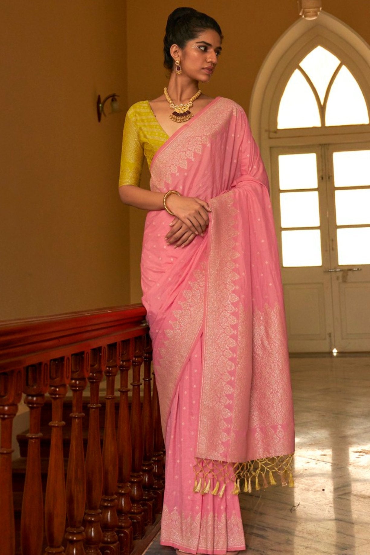 Buy MySilkLove Froly Pink Zari Woven Banarasi Saree Online