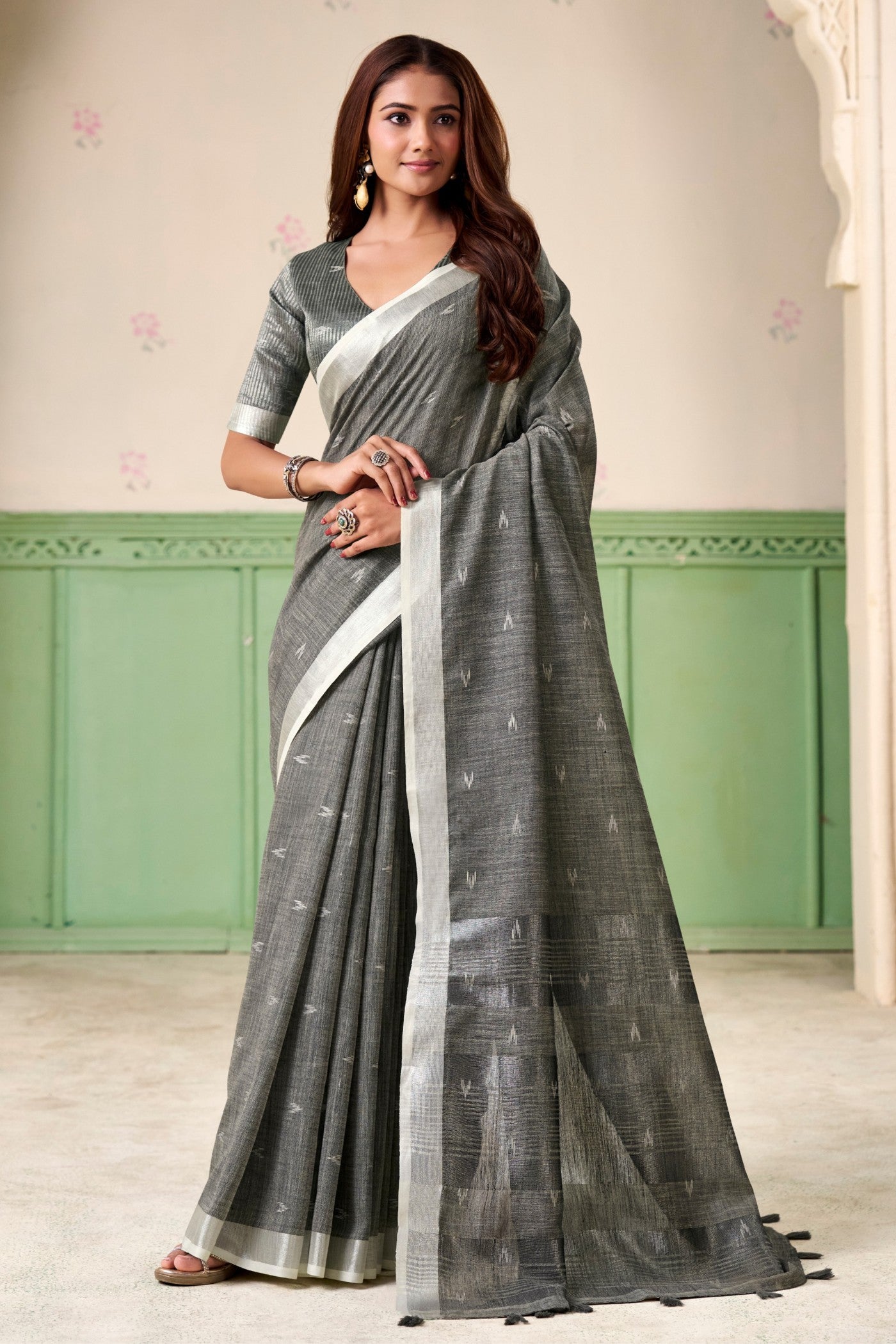 Buy MySilkLove Granite Grey Woven Linen Saree Online