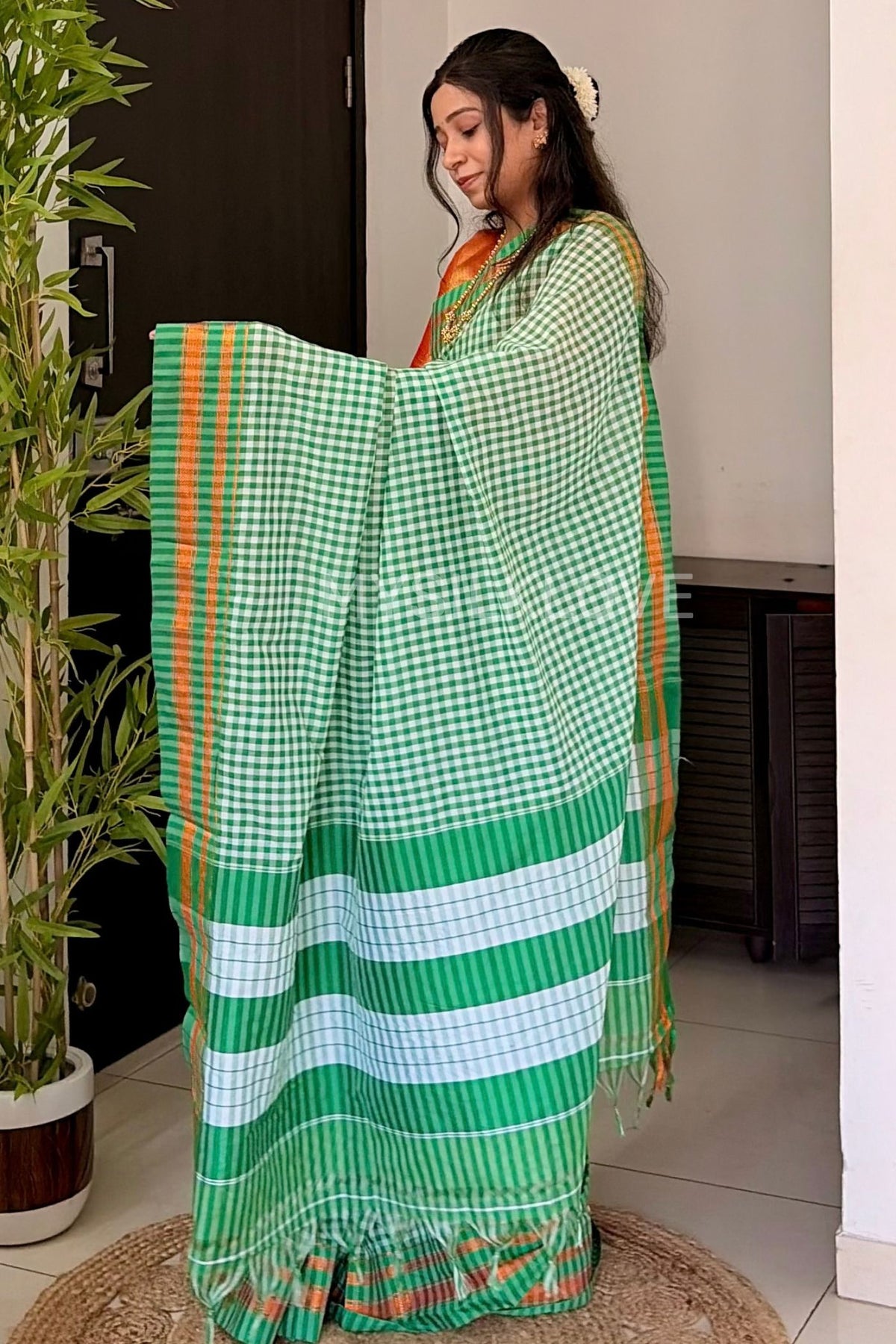 Buy MySilkLove Raw Mango Green Soft Cotton Check Pattern Irkal Saree Online