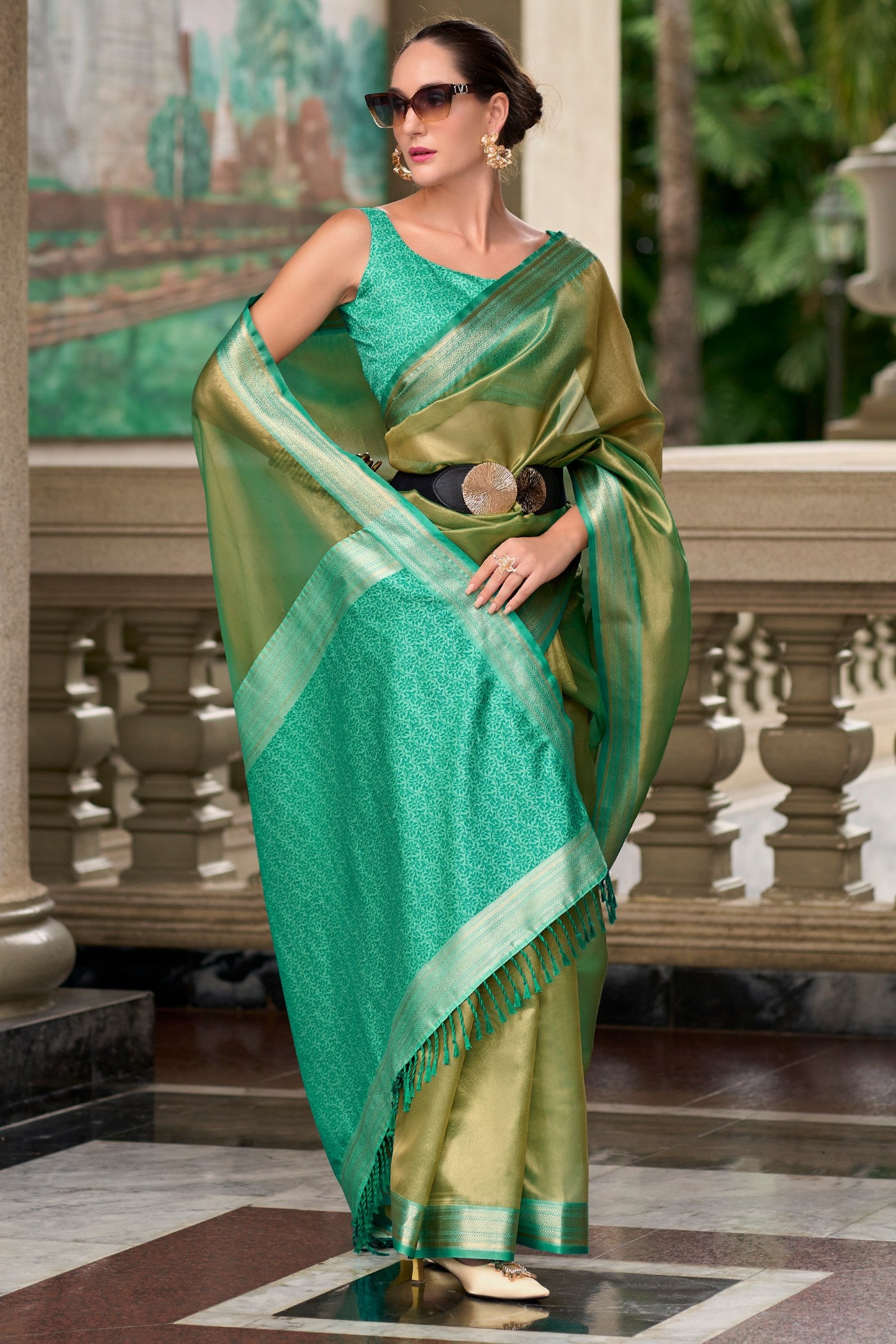 Buy MySilkLove Killarney Green Handloom Tissue Saree Online