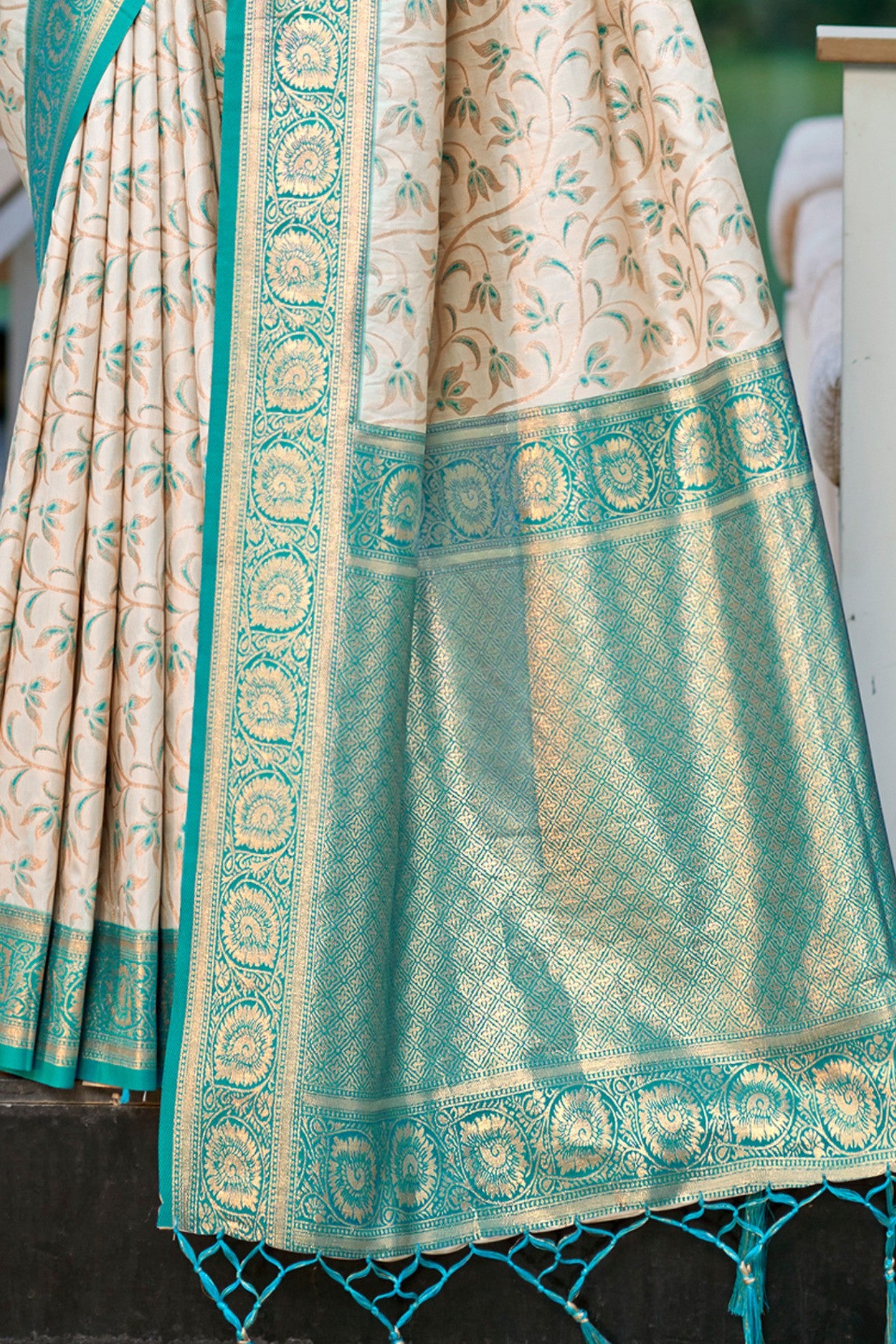 Buy MySilkLove Sisal Cream and Green Woven Banarasi Saree Online