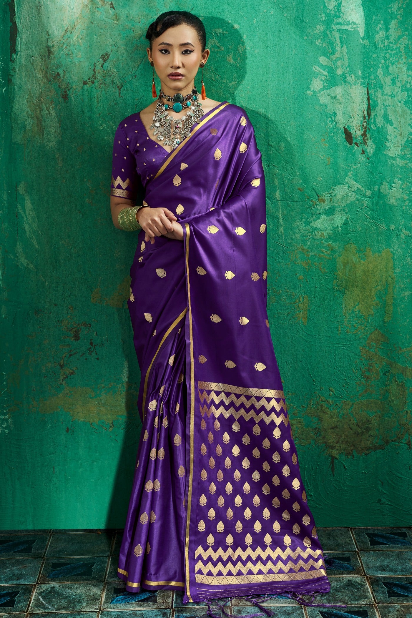 Buy MySilkLove Raisin Purple Handloom Satin Silk Saree Online