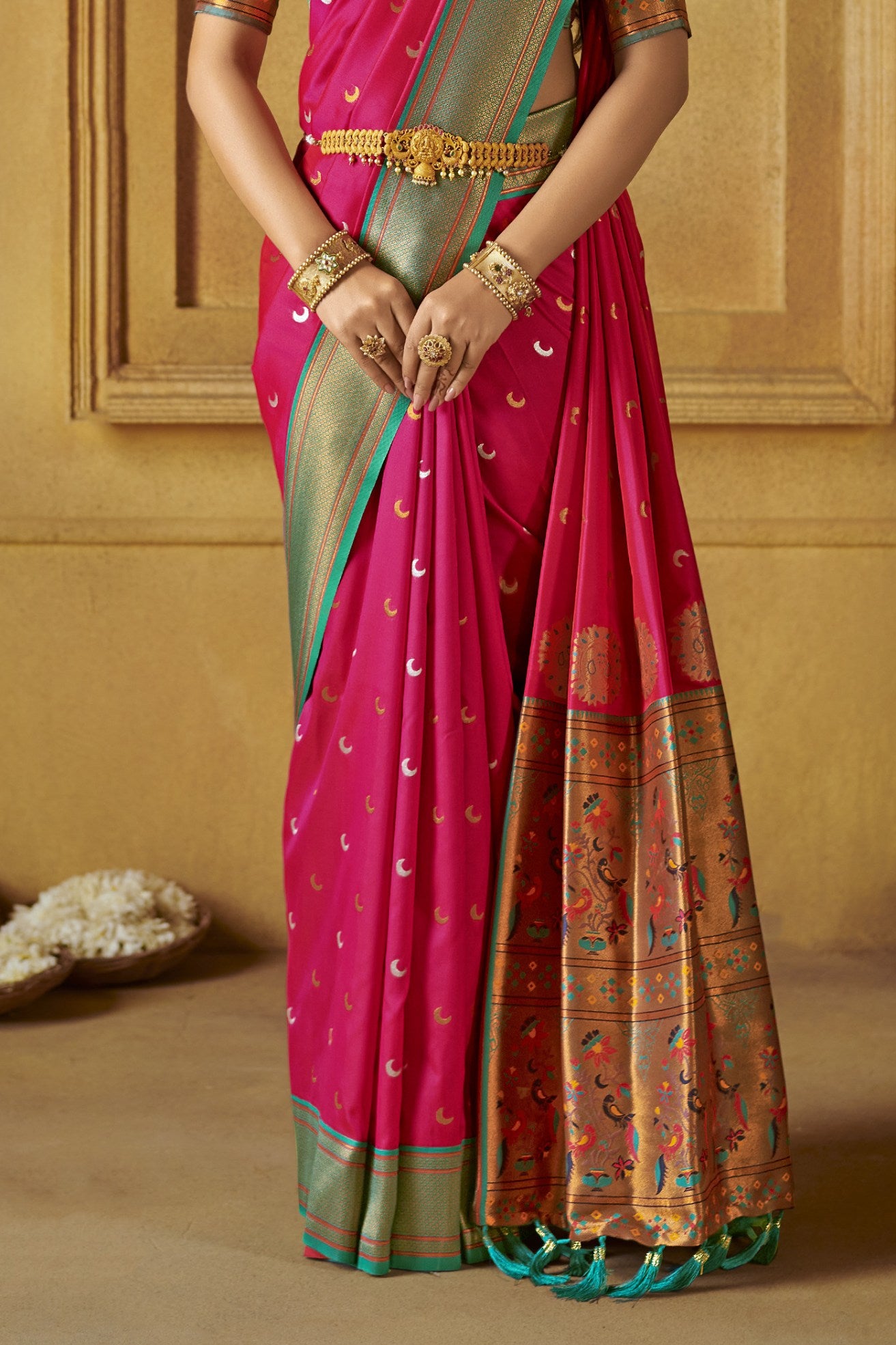 Buy MySilkLove Cherrywood Pink Woven Paithani Saree Online