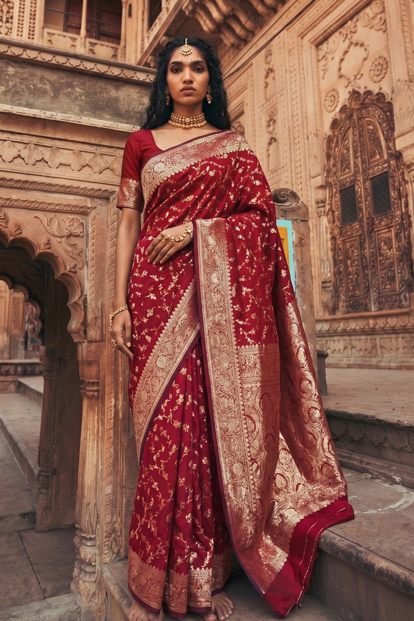 Buy MySilkLove Bride Red Woven Banarasi Saree Online