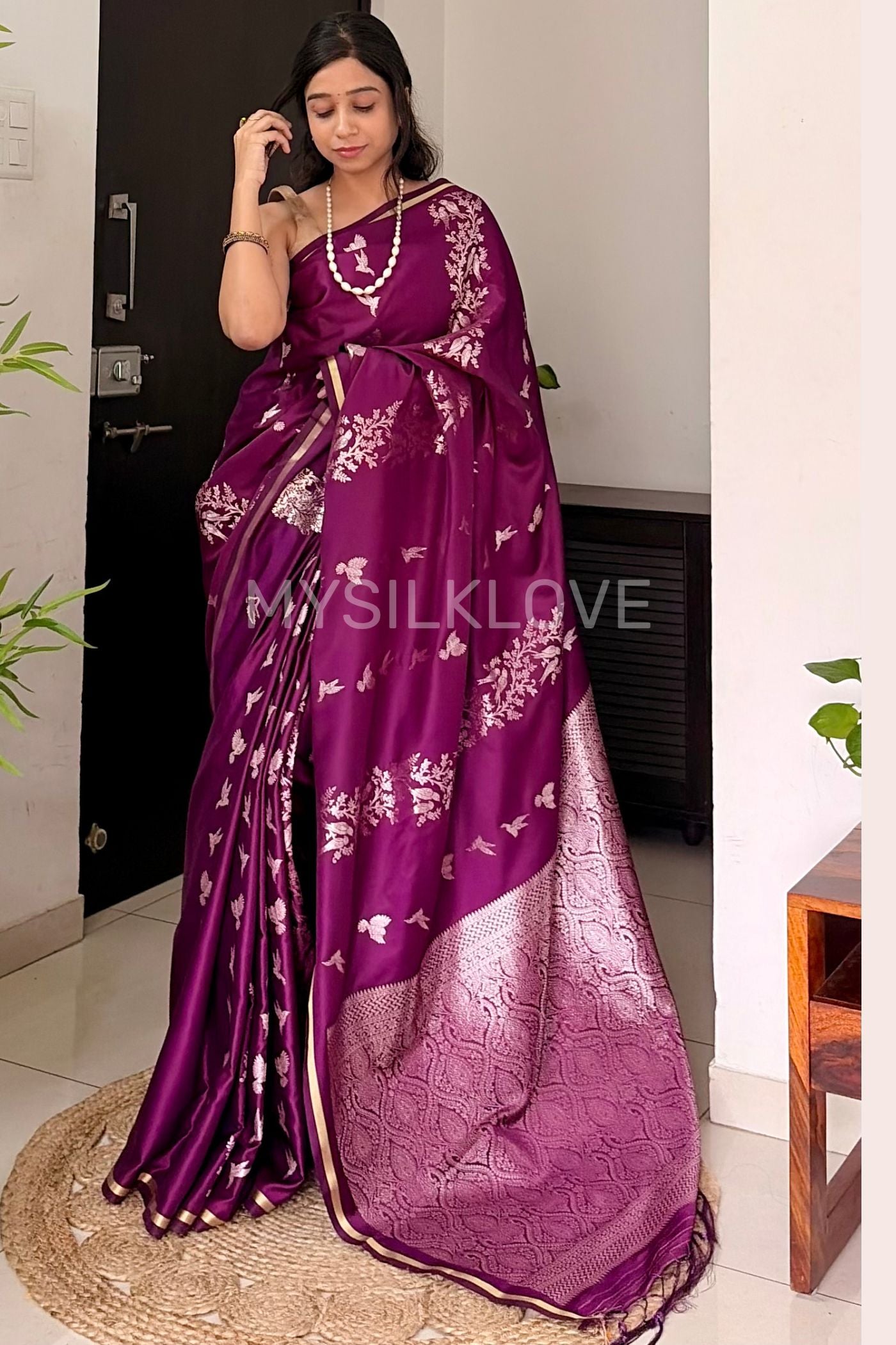 Buy MySilkLove Violaine Purple Handloom Satin Silk Saree Online