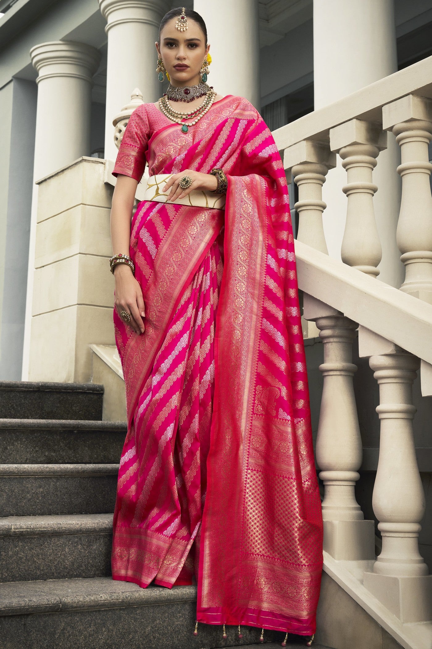 Buy MySilkLove Chestnut Rose Pink Woven Banarasi Saree Online