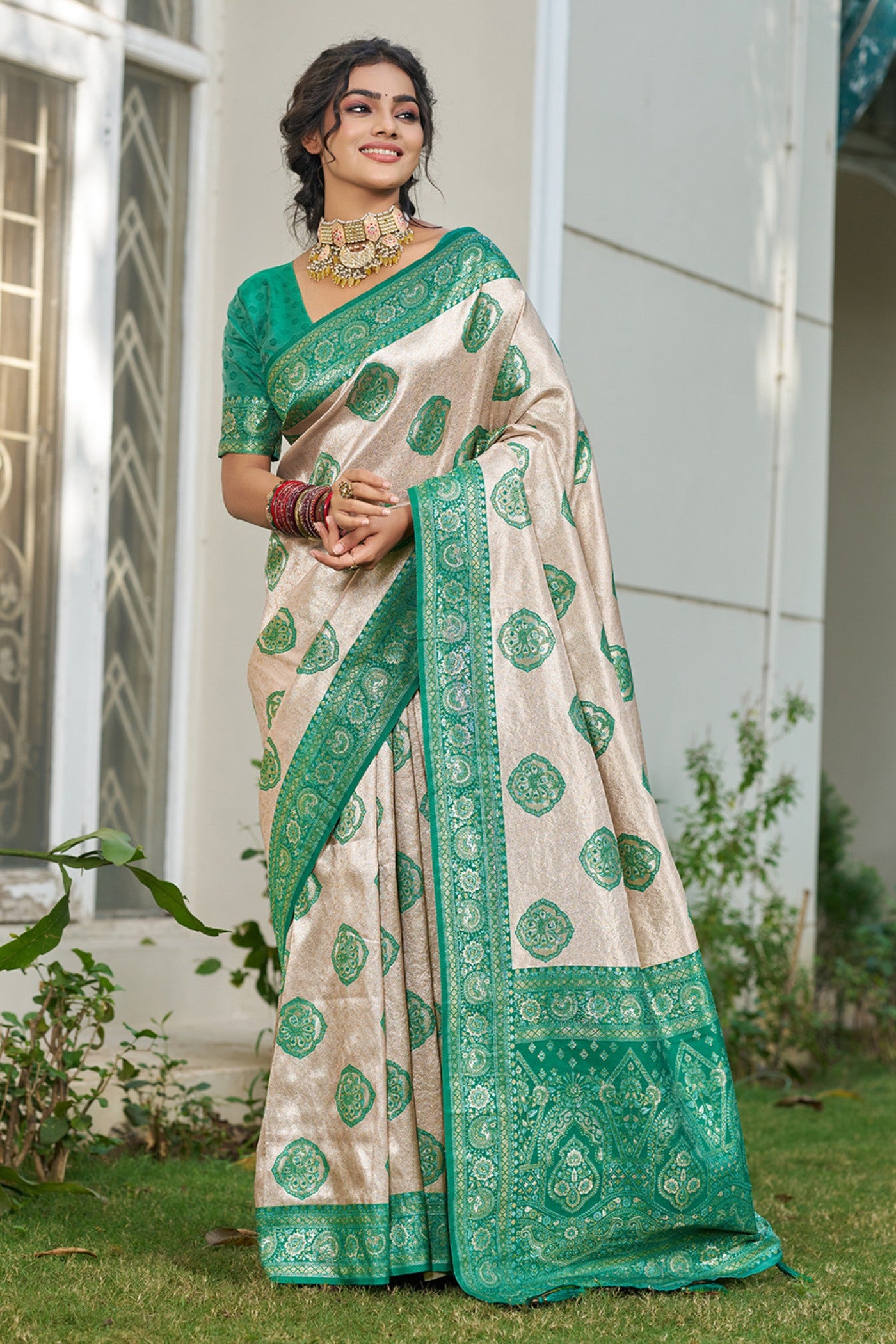 Buy MySilkLove Dutch Cream and Green Woven Banarasi Saree Online