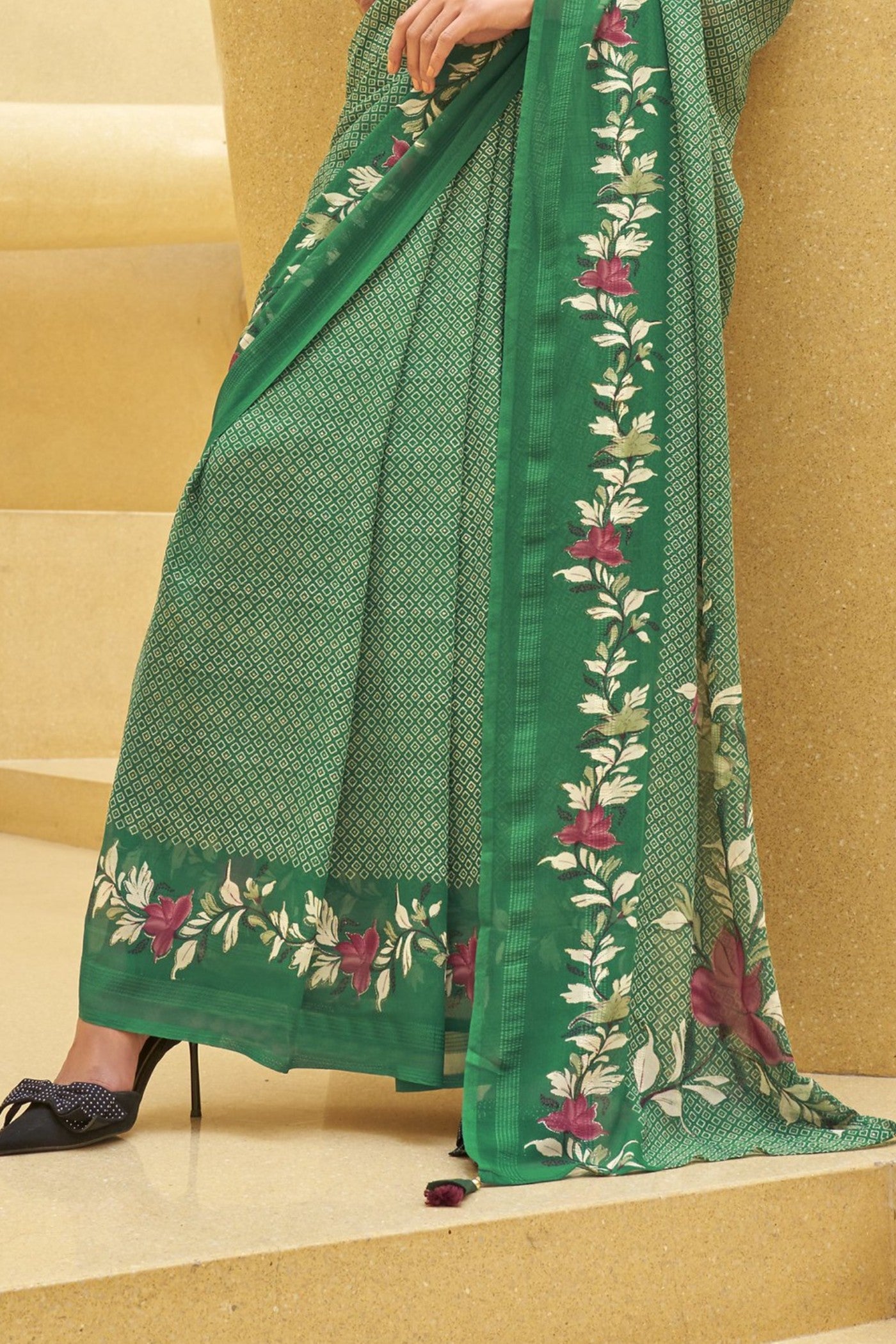 Buy MySilkLove Everglade Green Georgette Printed Saree Online