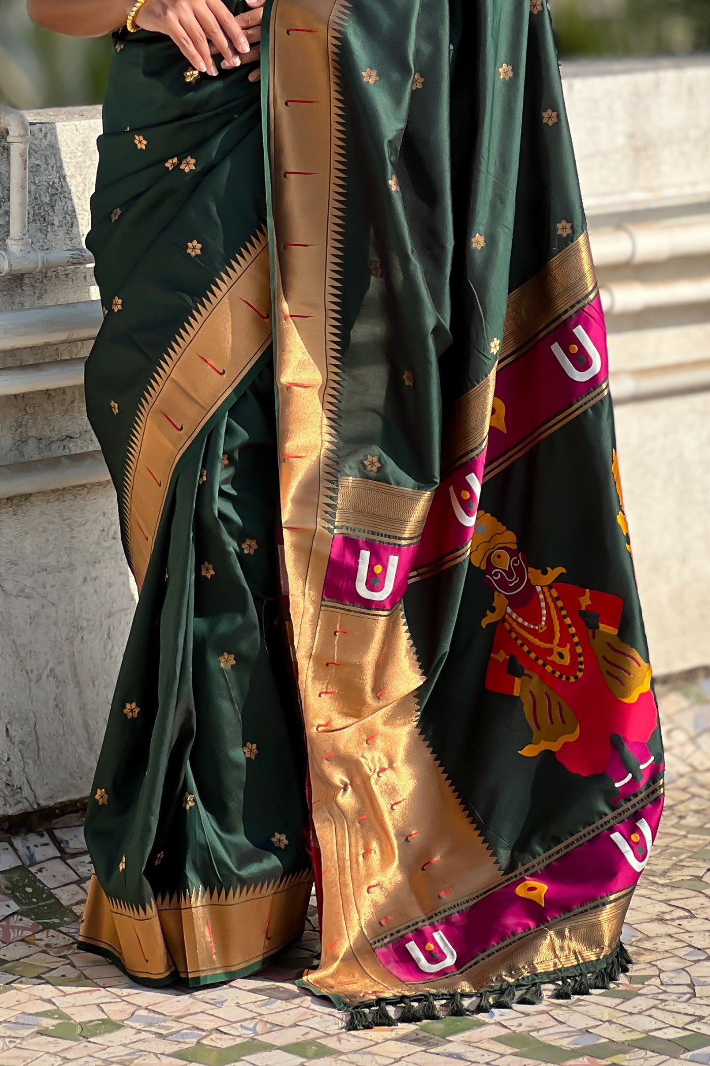 Buy MySilkLove Racing Green Woven Paithani Saree Online