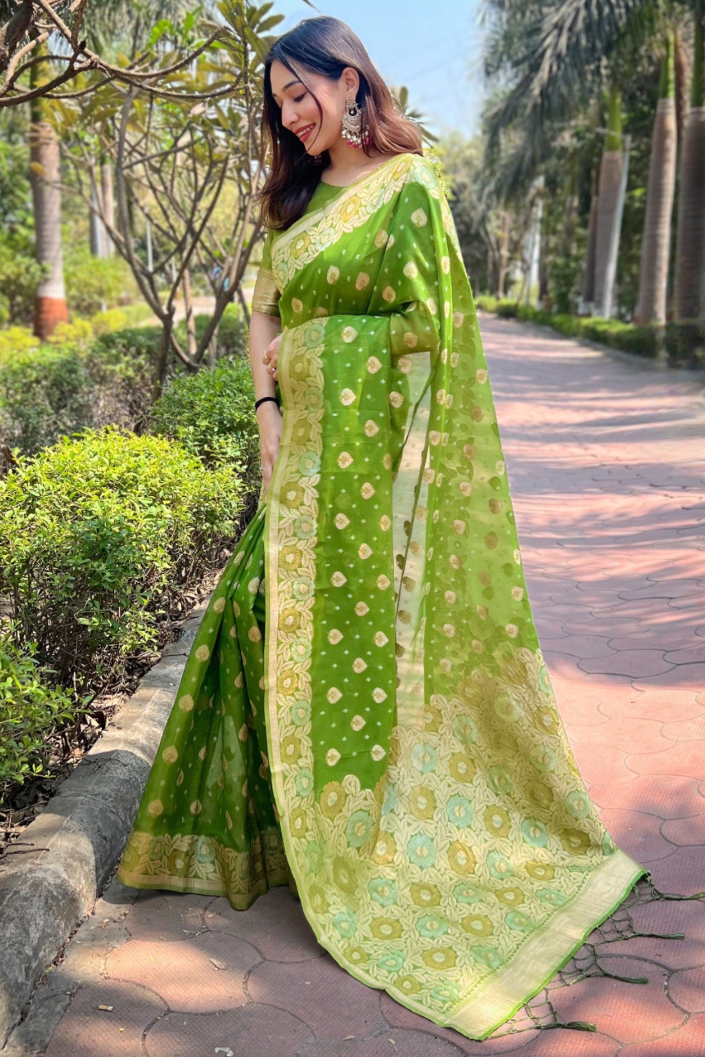 Buy MySilkLove Wasabi Green Zari Woven Organza Saree Online