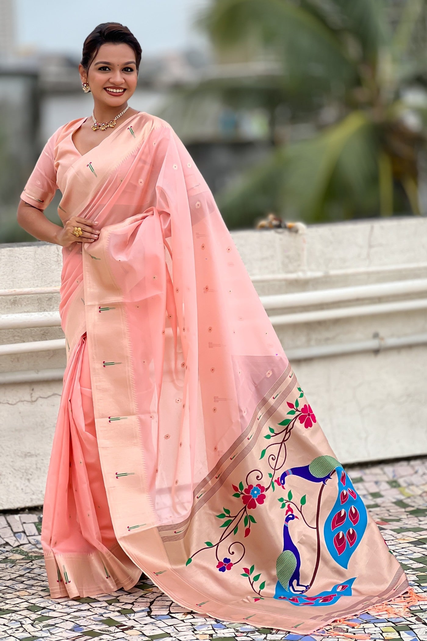 Buy MySilkLove Dusty Pink Organza Woven Paithani Saree Online