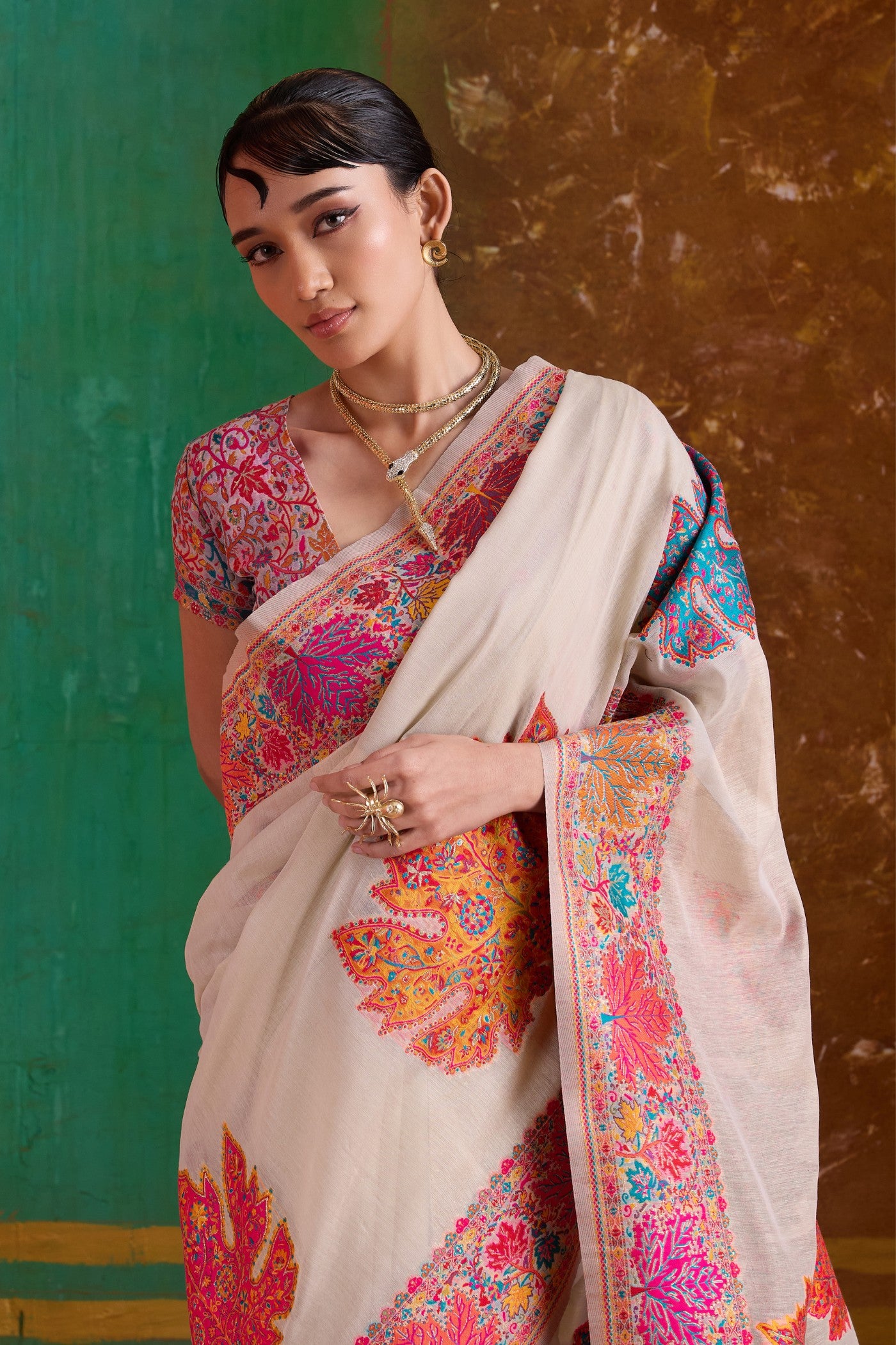 Buy MySilkLove Eggshell White Kashmiri Handloom Jamewar Saree Online