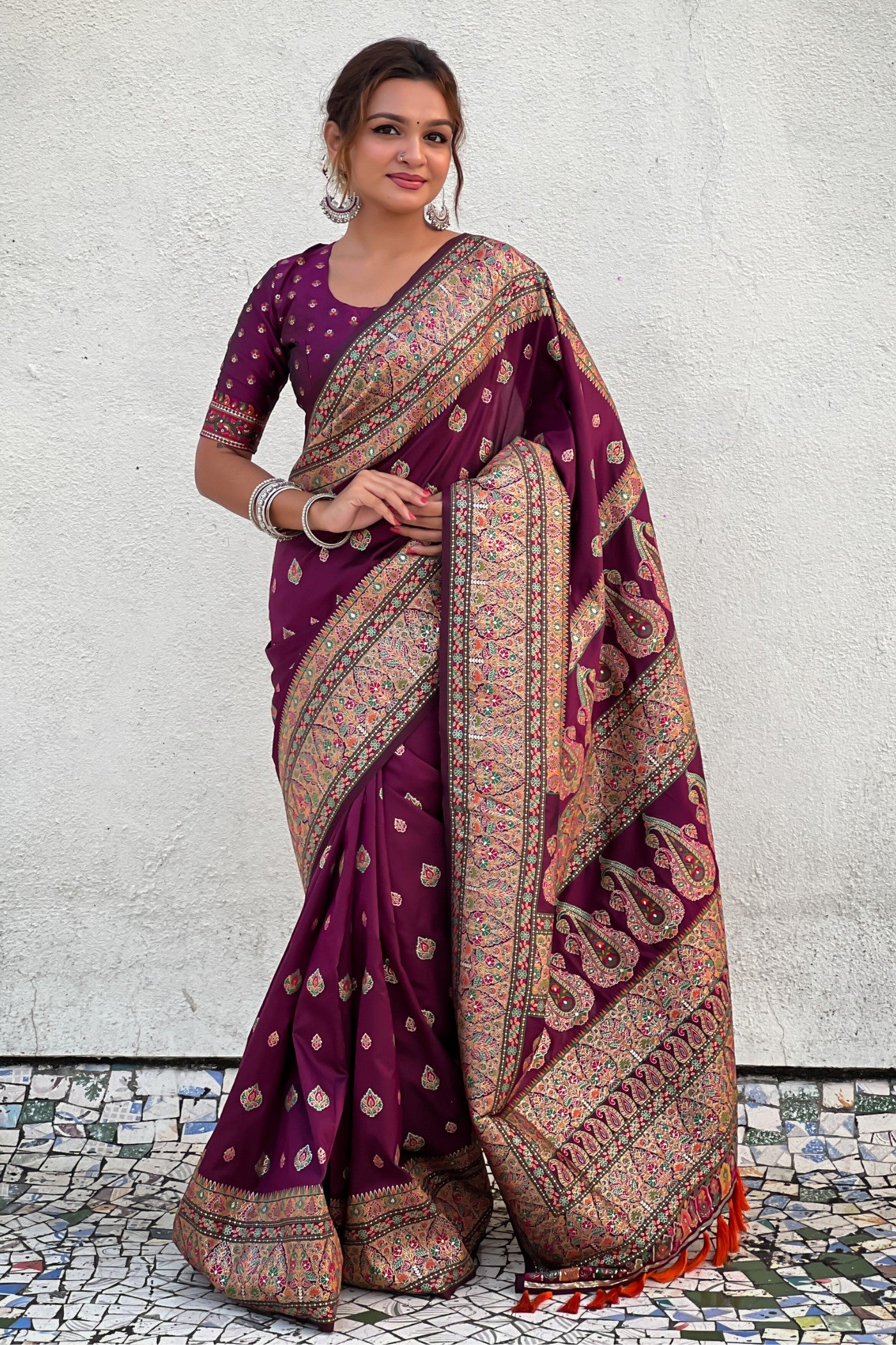 Buy MySilkLove Jamun Purple Woven Kashmiri Jamewar Saree Online