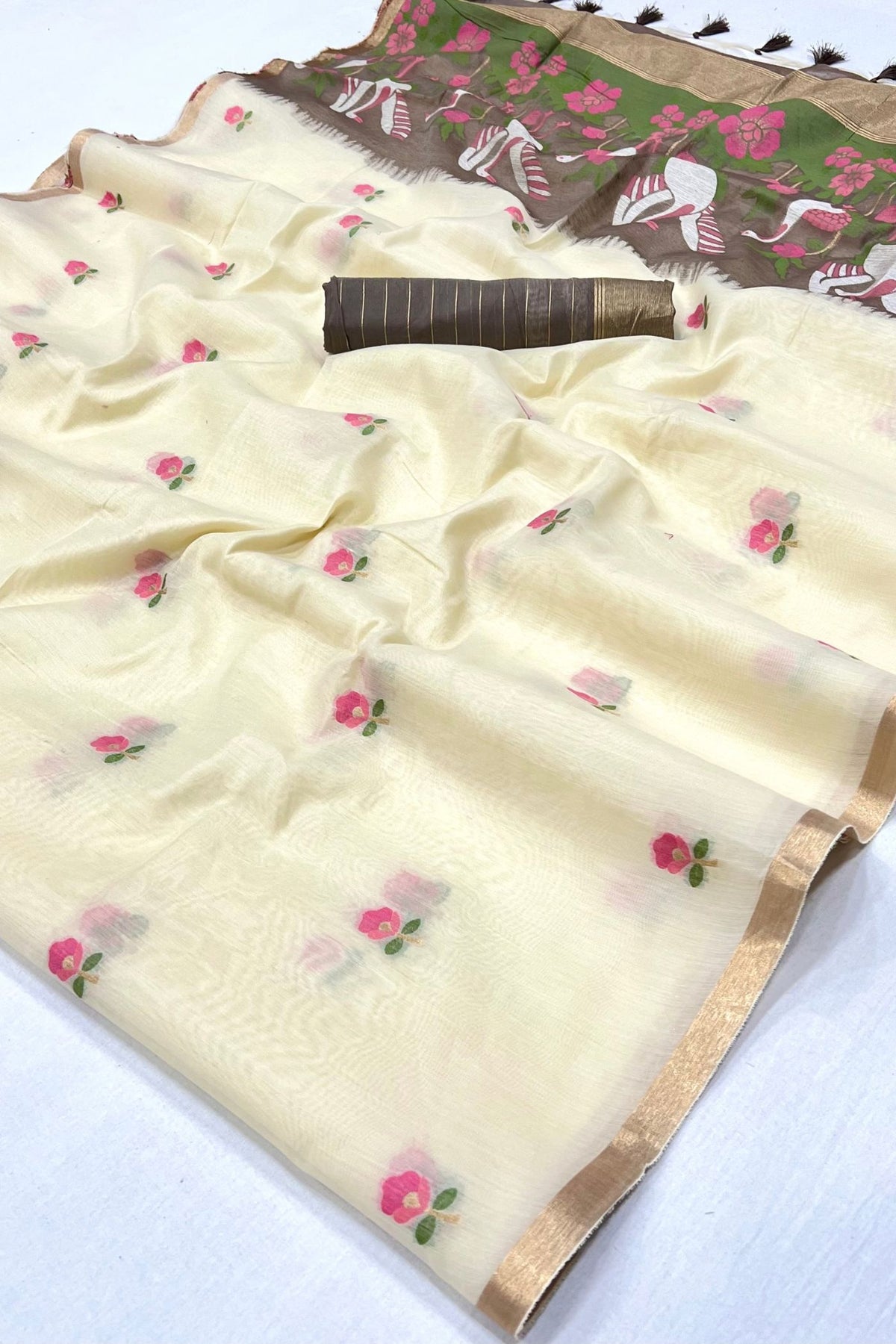 Buy MySilkLove Snowdrop White Cotton Handloom Swan Saree Online
