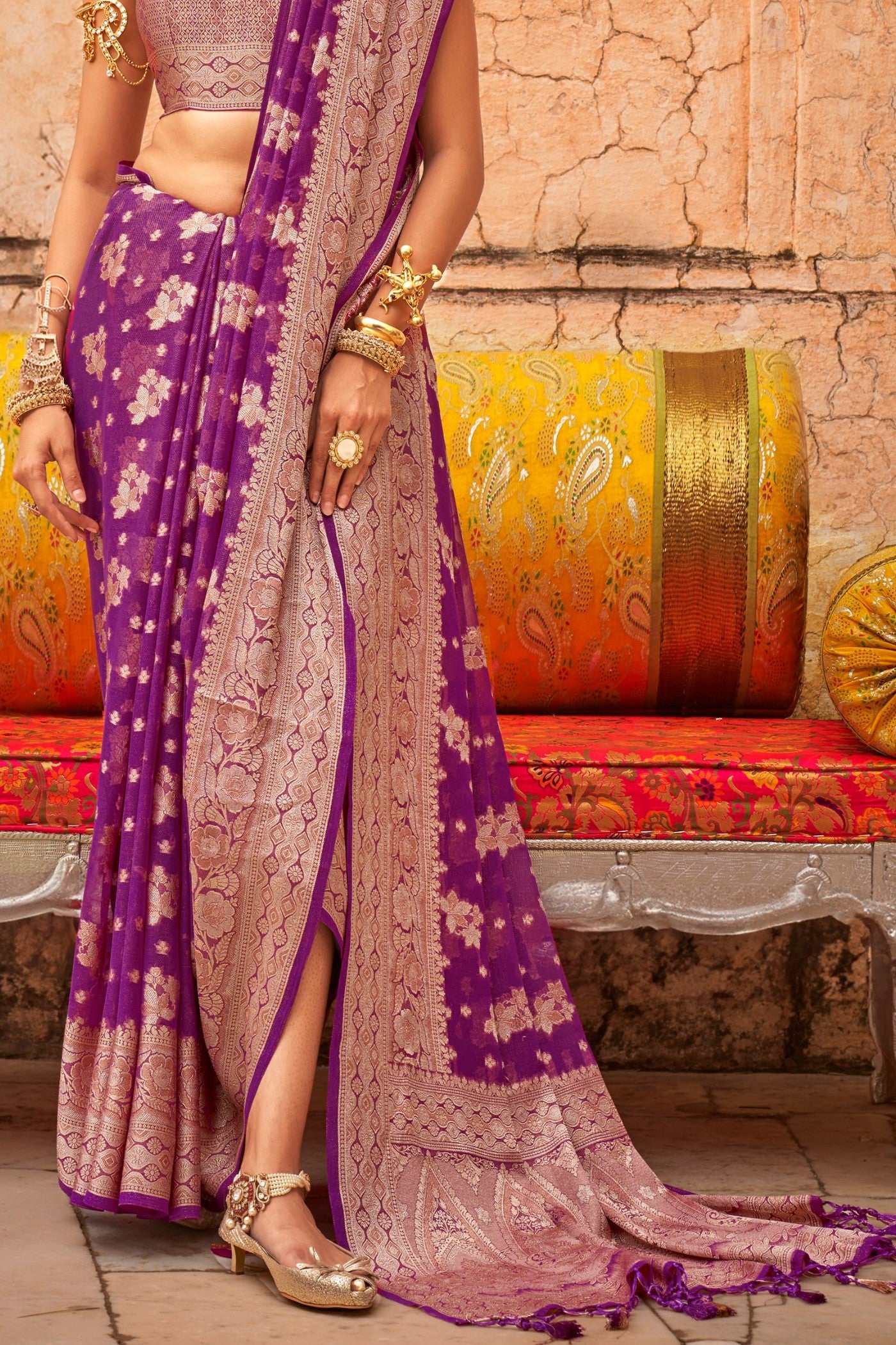 Buy MySilkLove Roseberry Purple Zari Woven Georgette Saree Online