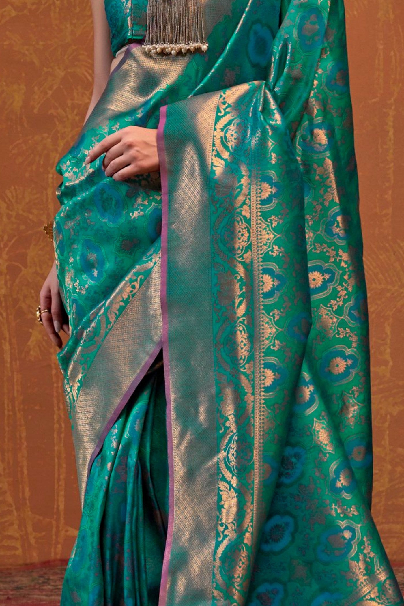 Buy MySilkLove Paradiso Green Kanjivaram Handloom Saree Online