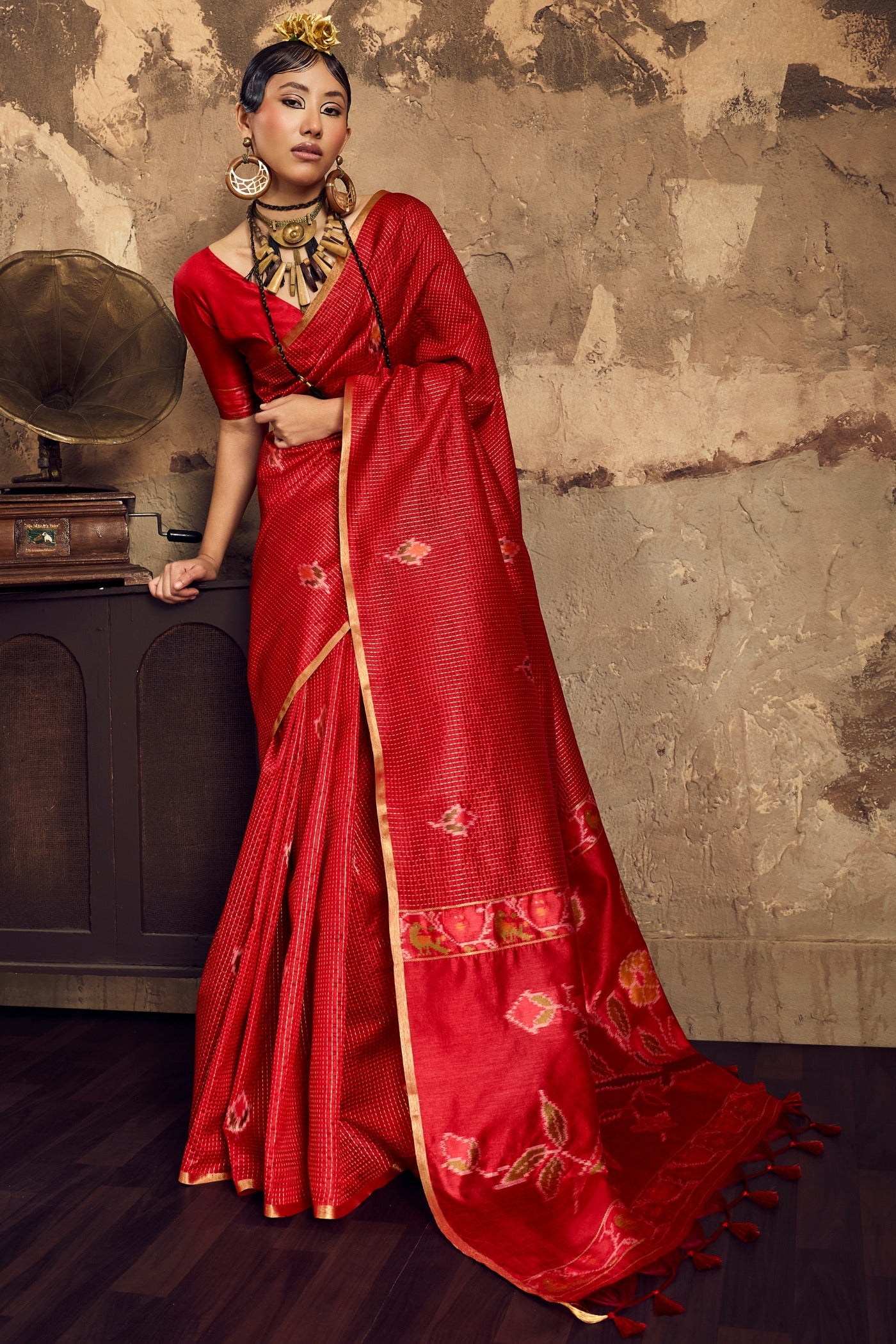 Buy MySilkLove Medium Red Tussar Paithani Fusion Handloom Saree Online