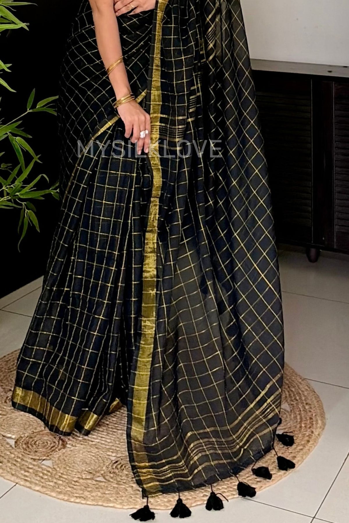 Buy MySilkLove Ink Black Mul Mul Cotton Checks Pattern Zari Woven Saree Online