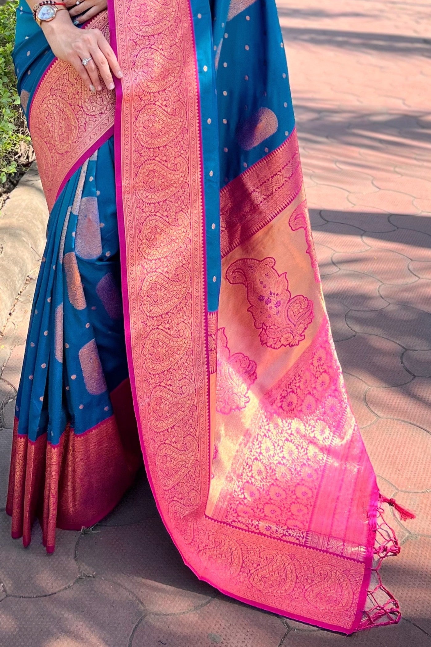 Buy MySilkLove Curious Blue and Pink Zari Woven Banarasi Saree Online