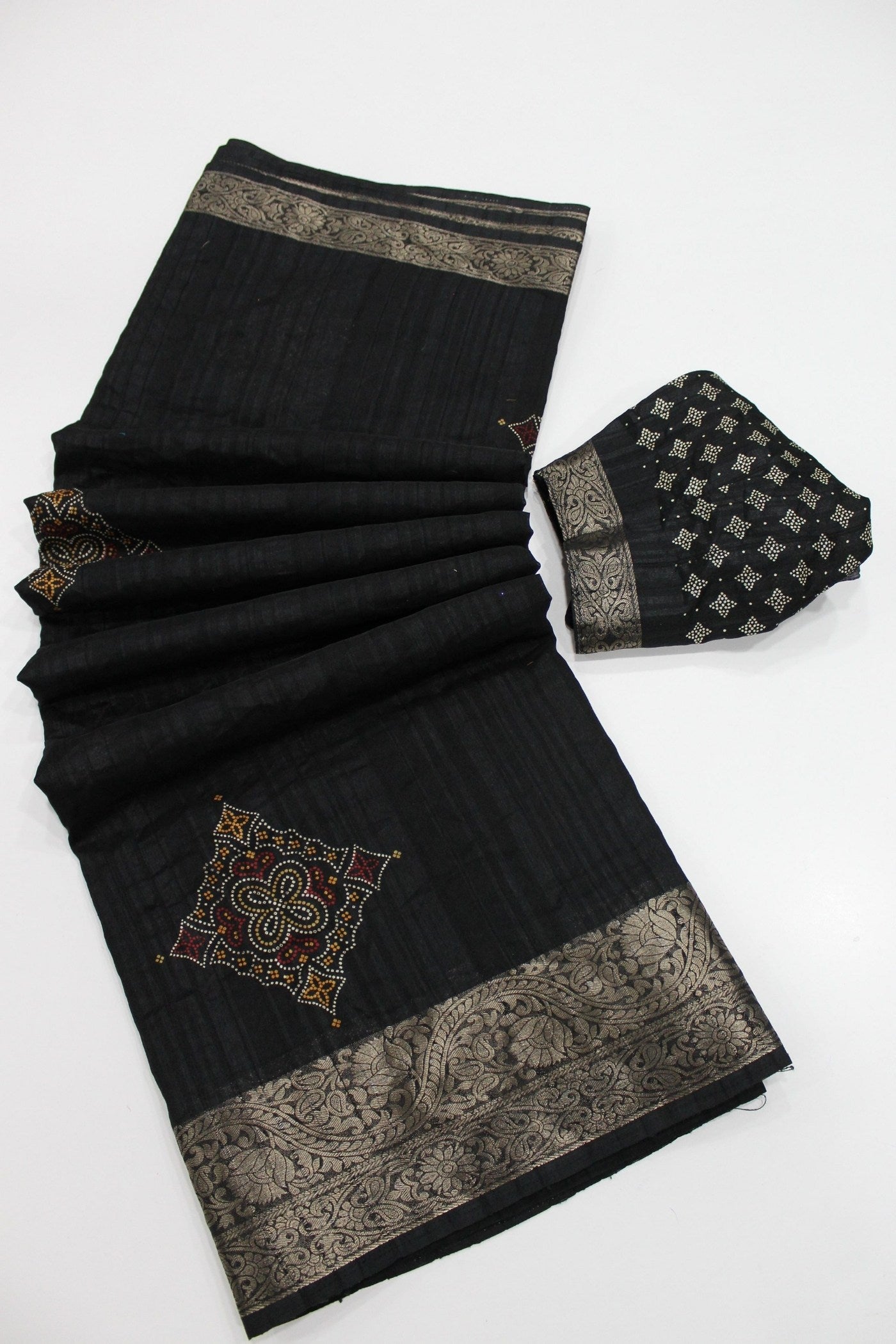 Buy MySilkLove Cocoa Black Banarasi Printed Saree Online