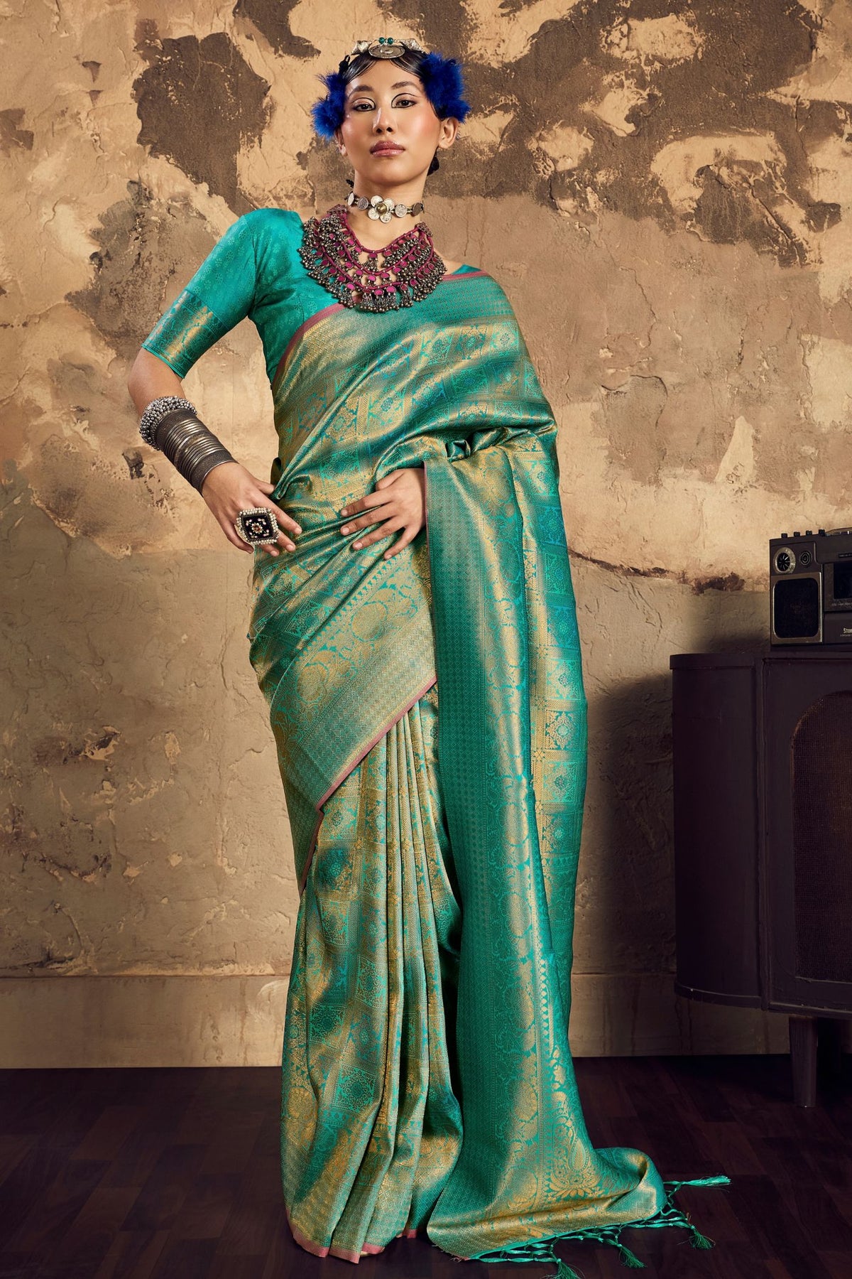 Buy MySilkLove Hydrangea Green Kanjivaram Handloom Saree Online